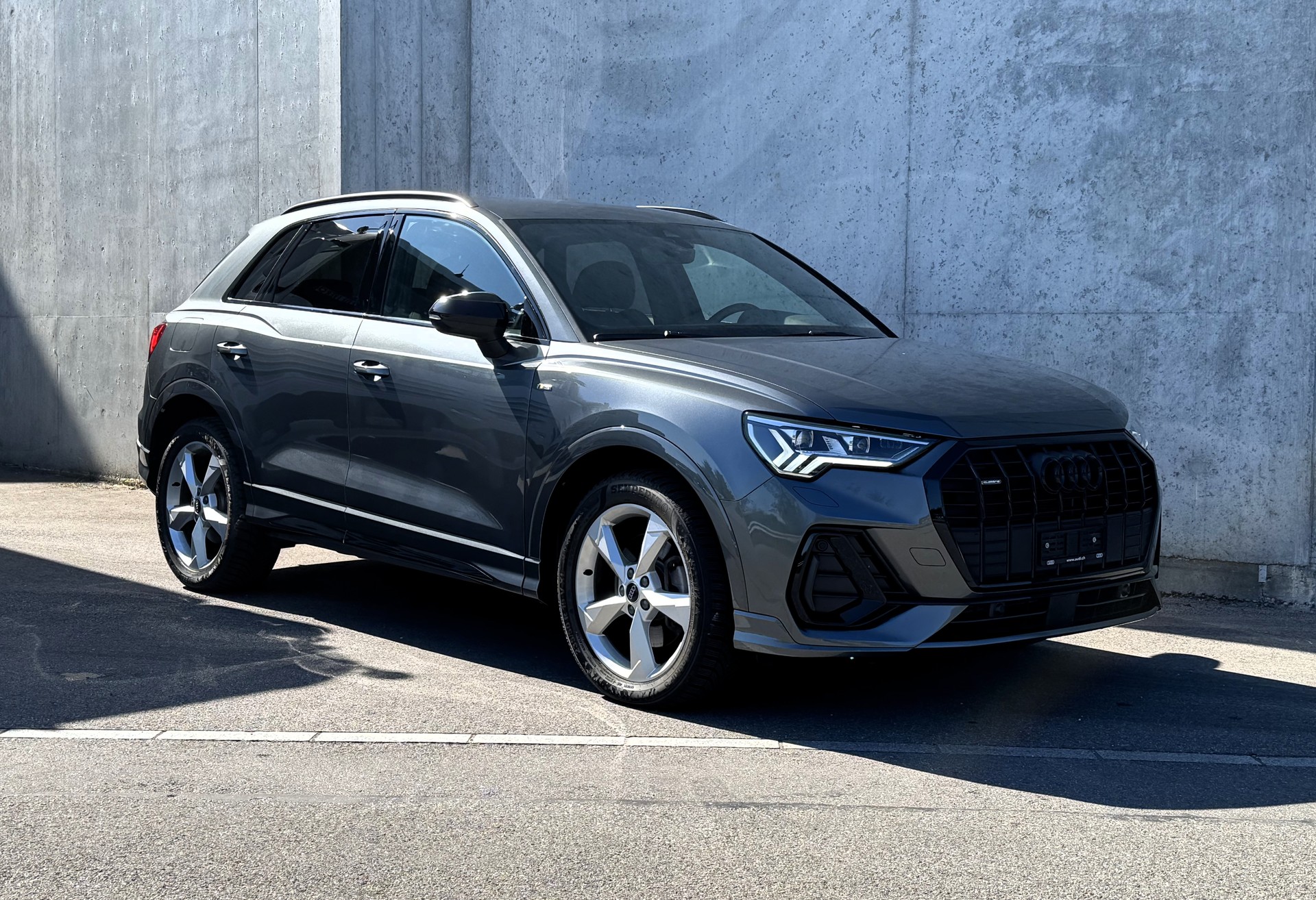 AUDI Q3 40 TDI S line quattro S-tronic CH FZ |Herstellergarantie|AudiSwissServicePackage+| neuwertig-image-14