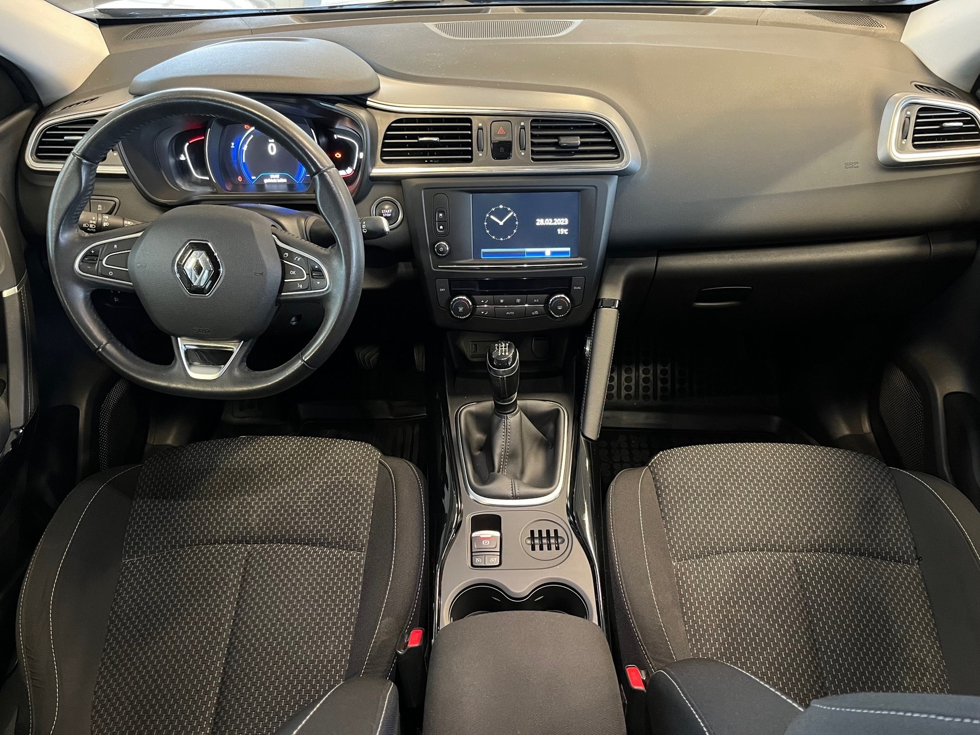 RENAULT Kadjar 1.2 16V Turbo Zen-image-8