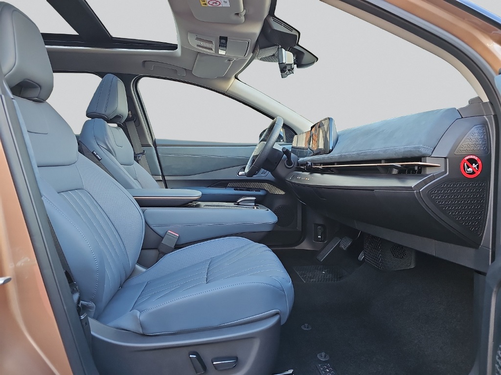 NISSAN Ariya 87 kWh Evolve e-4orce-image-9