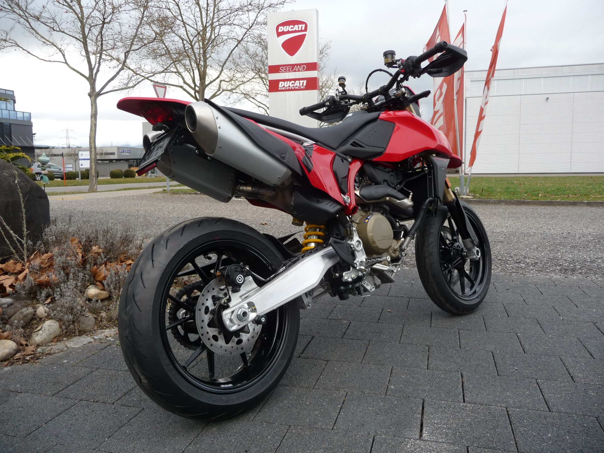 DUCATI Hypermotard 698 Mono-image-1