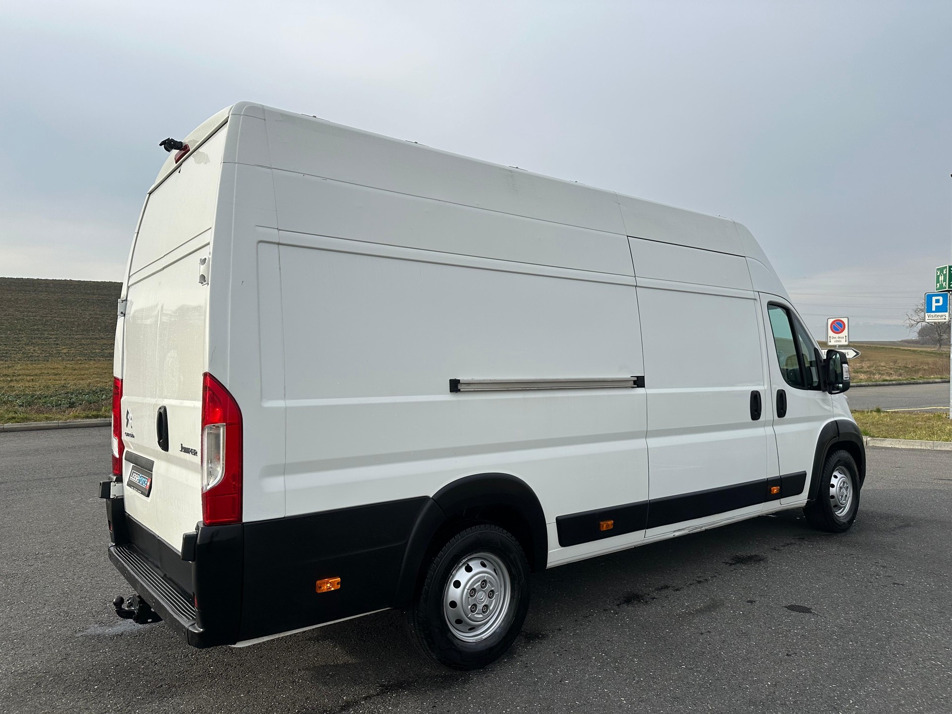 CITROEN Jumper 35+ 2.0 BlueHDi 160 Attraction L3H3-image-13