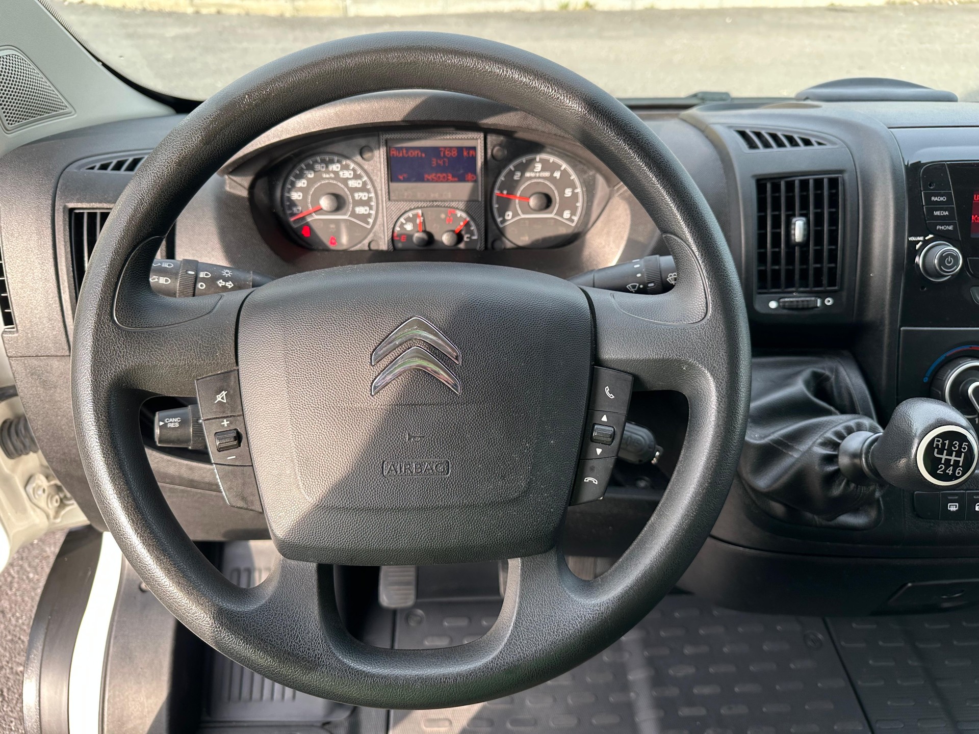 CITROEN Jumper 35+ 2.0 BlueHDi 160 Attraction L3H3-image-24