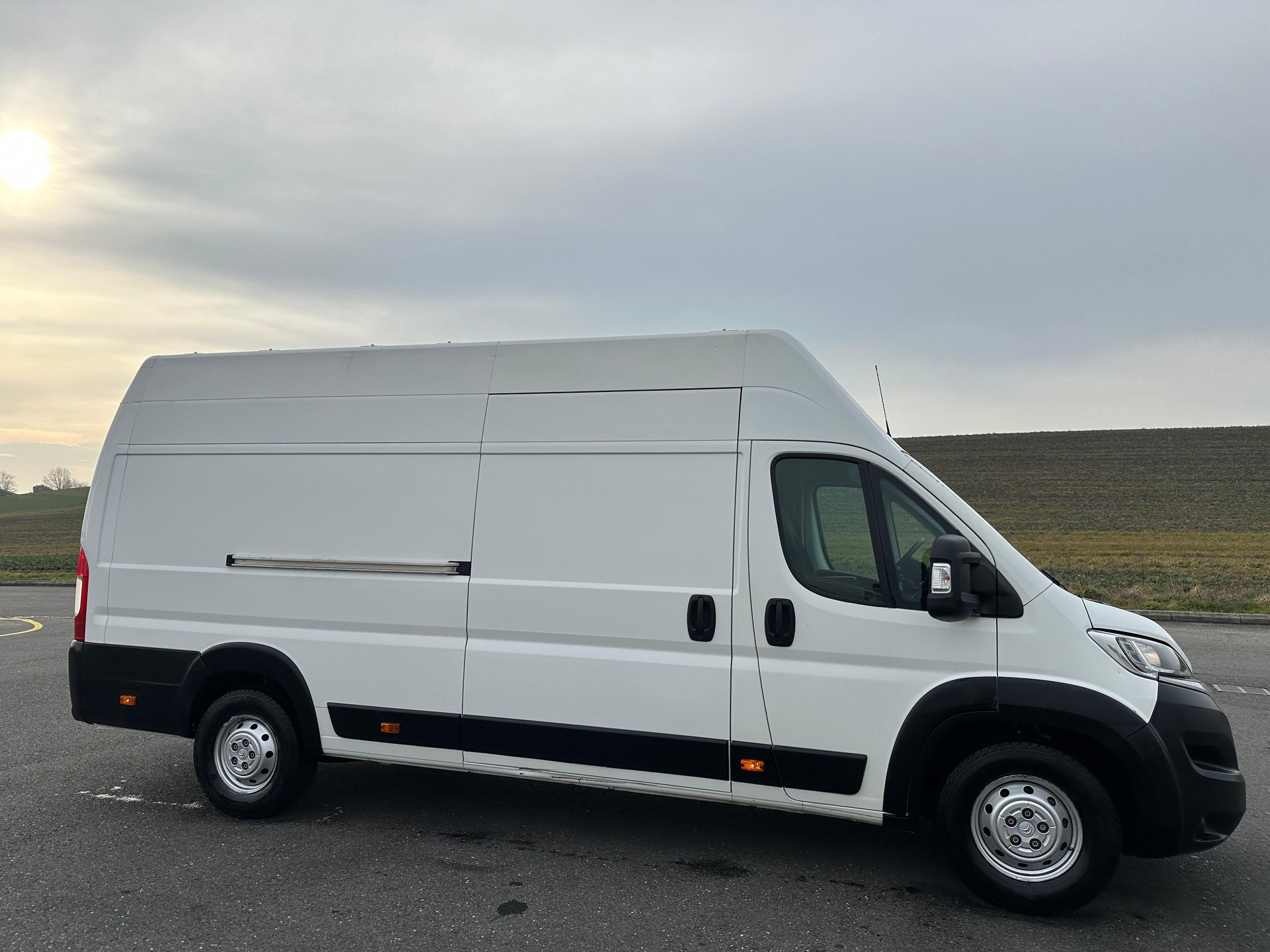 CITROEN Jumper 35+ 2.0 BlueHDi 160 Attraction L3H3-image-7