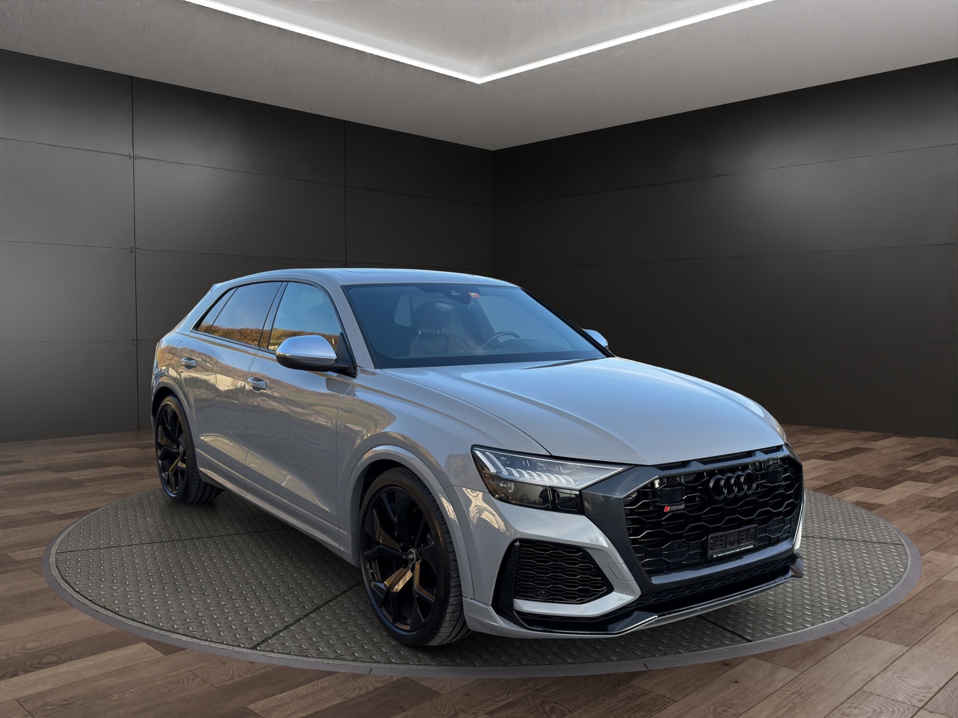 AUDI RSQ8 quattro tiptronic
