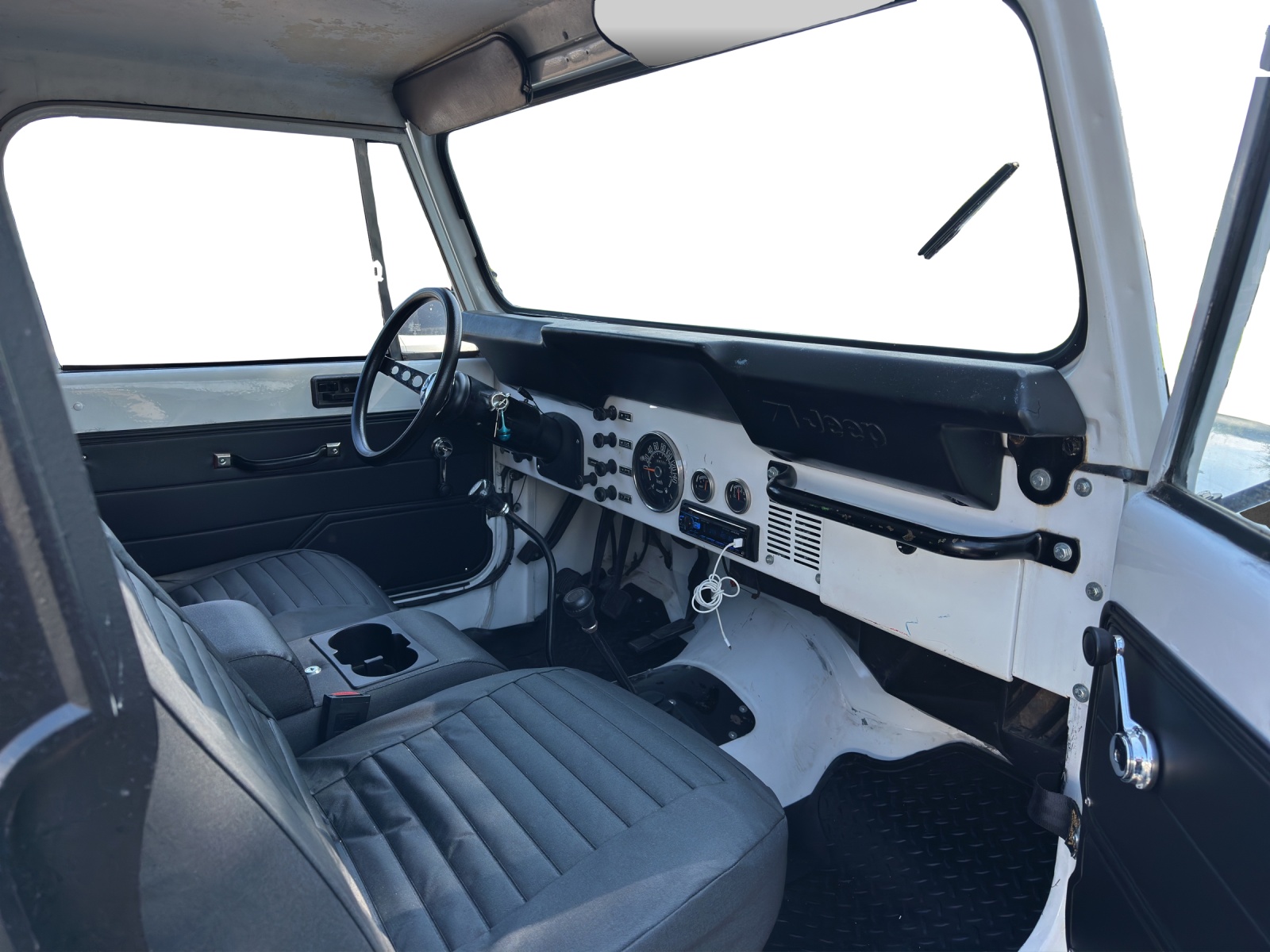 JEEP CJ7 / 4.2-image-10