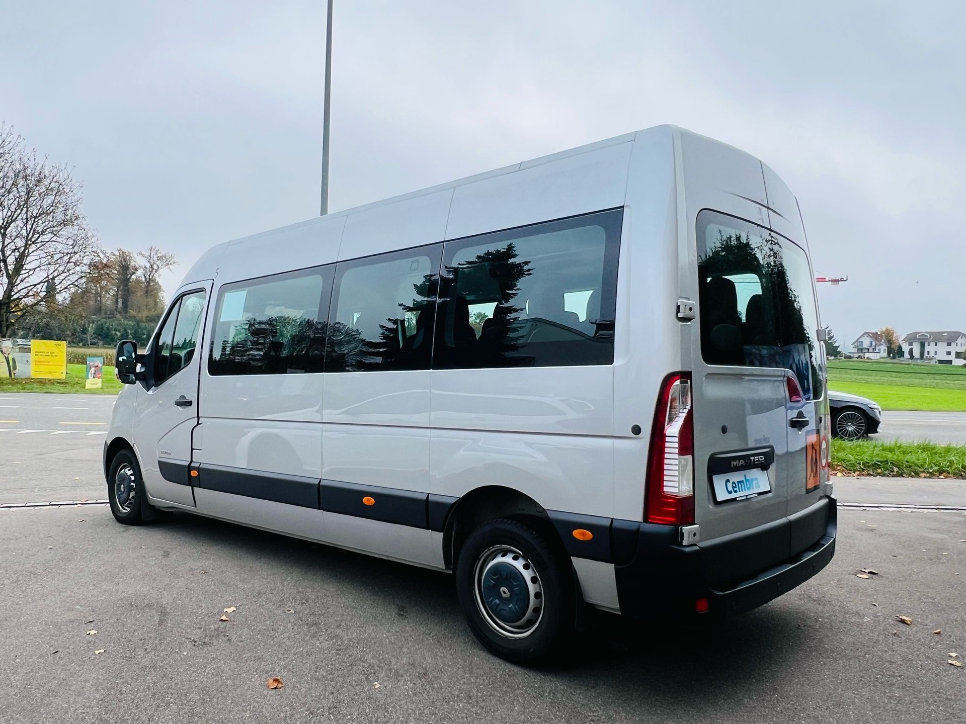 RENAULT Master dCi125-image-1
