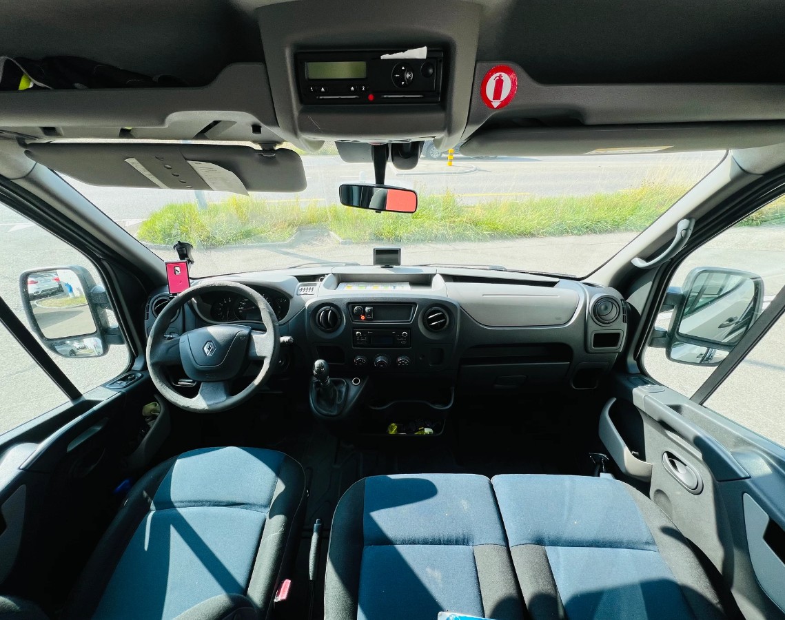 RENAULT Master dCi125-image-3