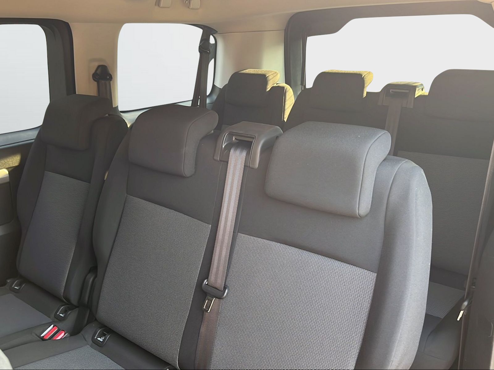 TOYOTA Proace Verso 2.0 D-4D Shuttle Medium Automatic-image-8