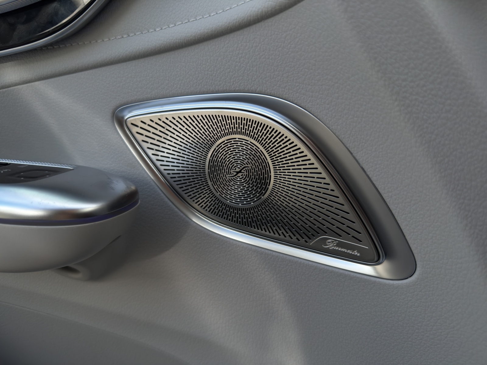 MERCEDES-BENZ EQE SUV AMG 43 4 Matic Excellence-image-27