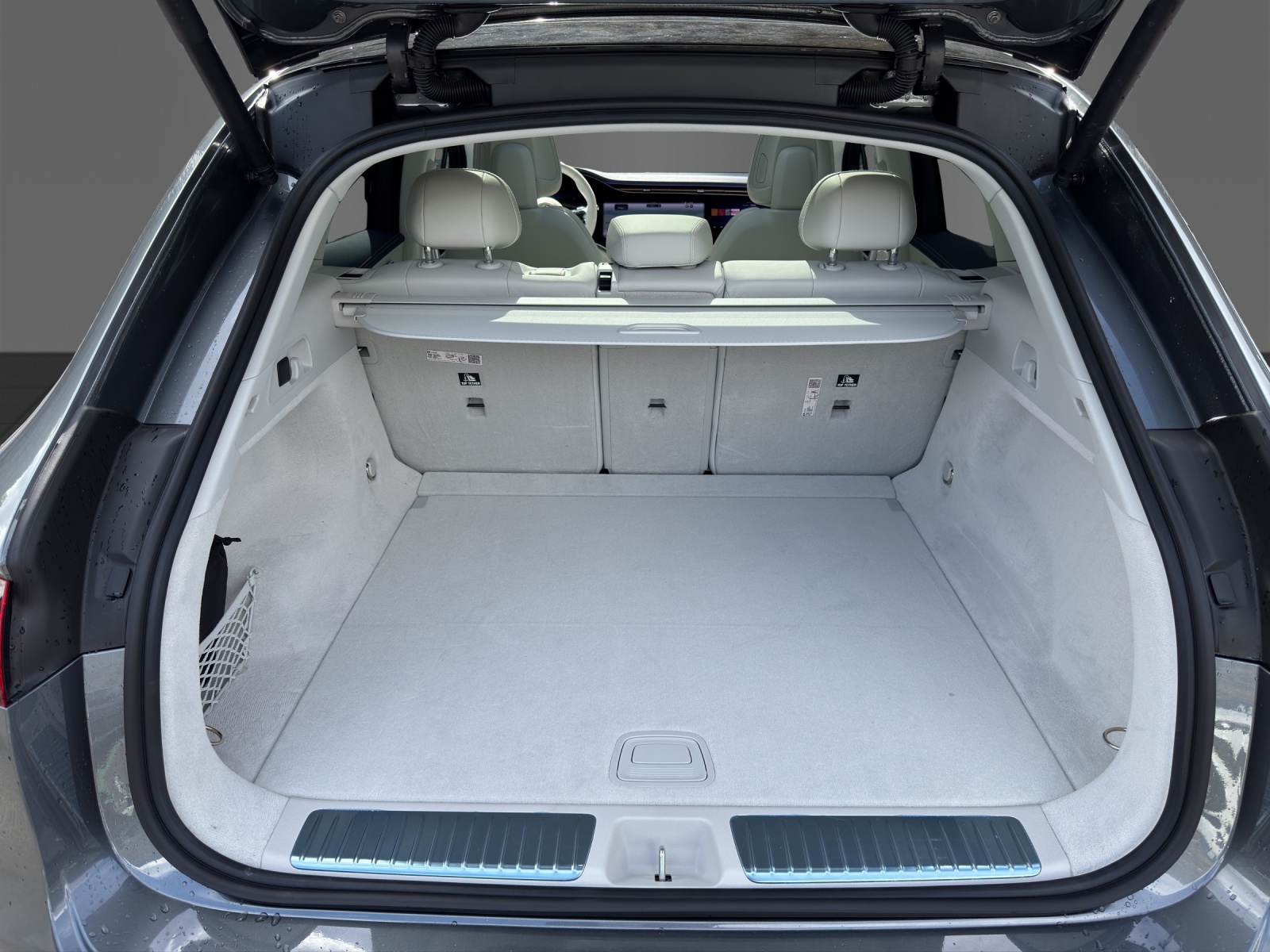 MERCEDES-BENZ EQE SUV AMG 43 4 Matic Excellence-image-19
