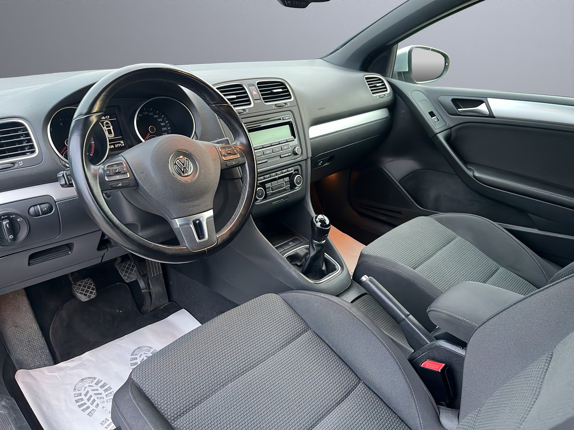 VW Golf Cabrio 1.4 TSI-image-8