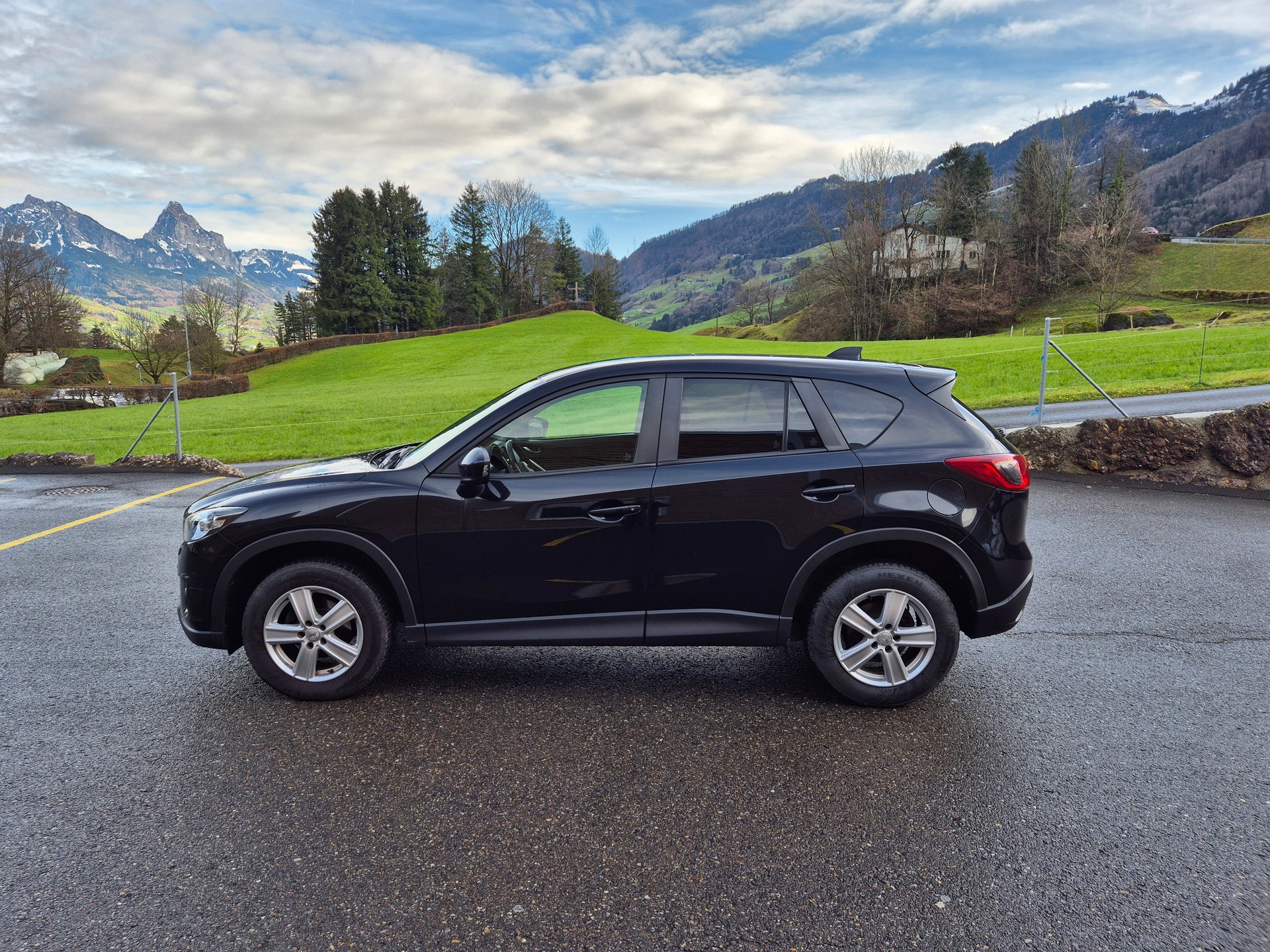MAZDA CX-5 2.2 D Revolution AWD-image-1