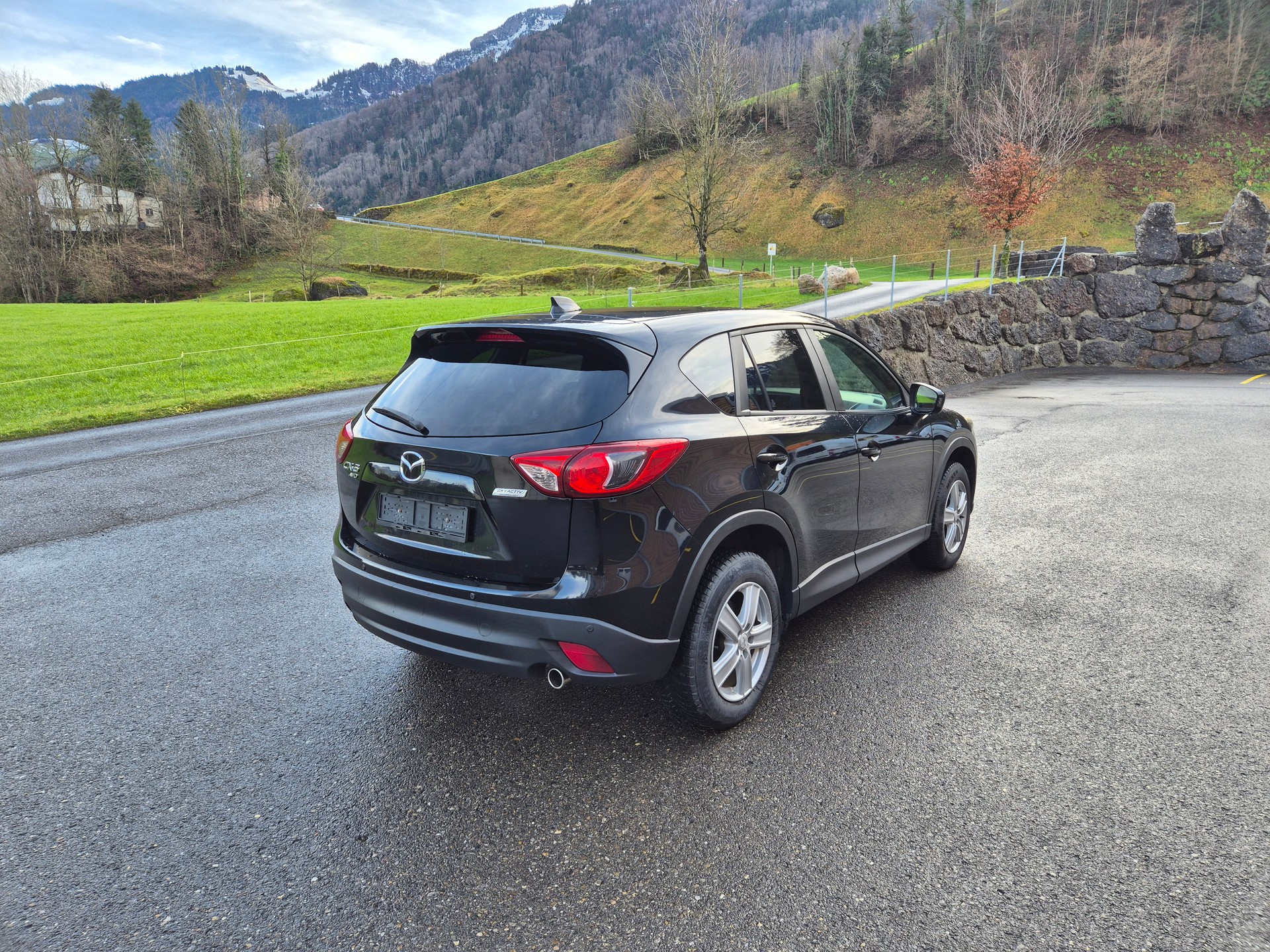 MAZDA CX-5 2.2 D Revolution AWD-image-4