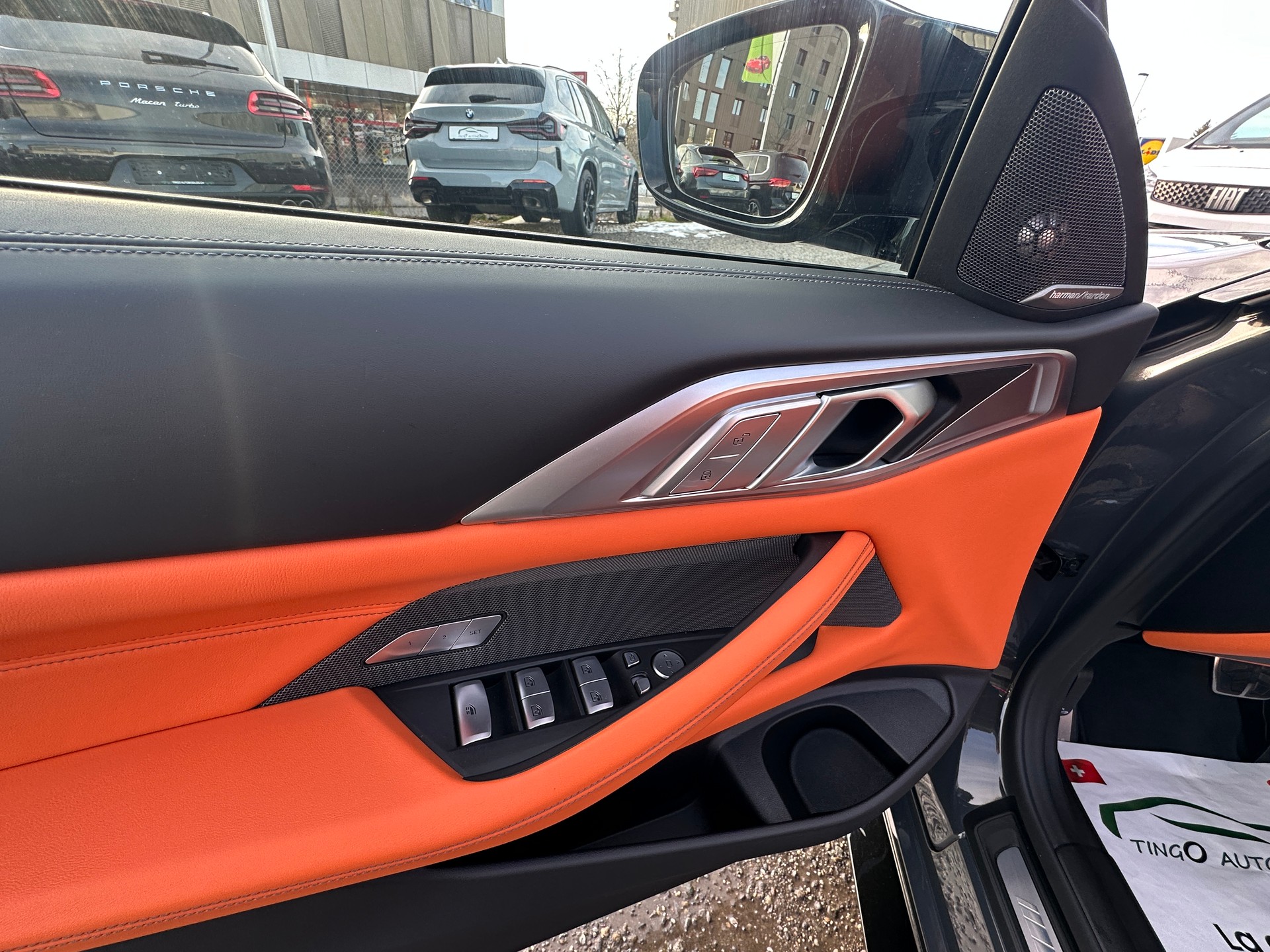 BMW M4 Cabrio Competition M xDrive-image-17