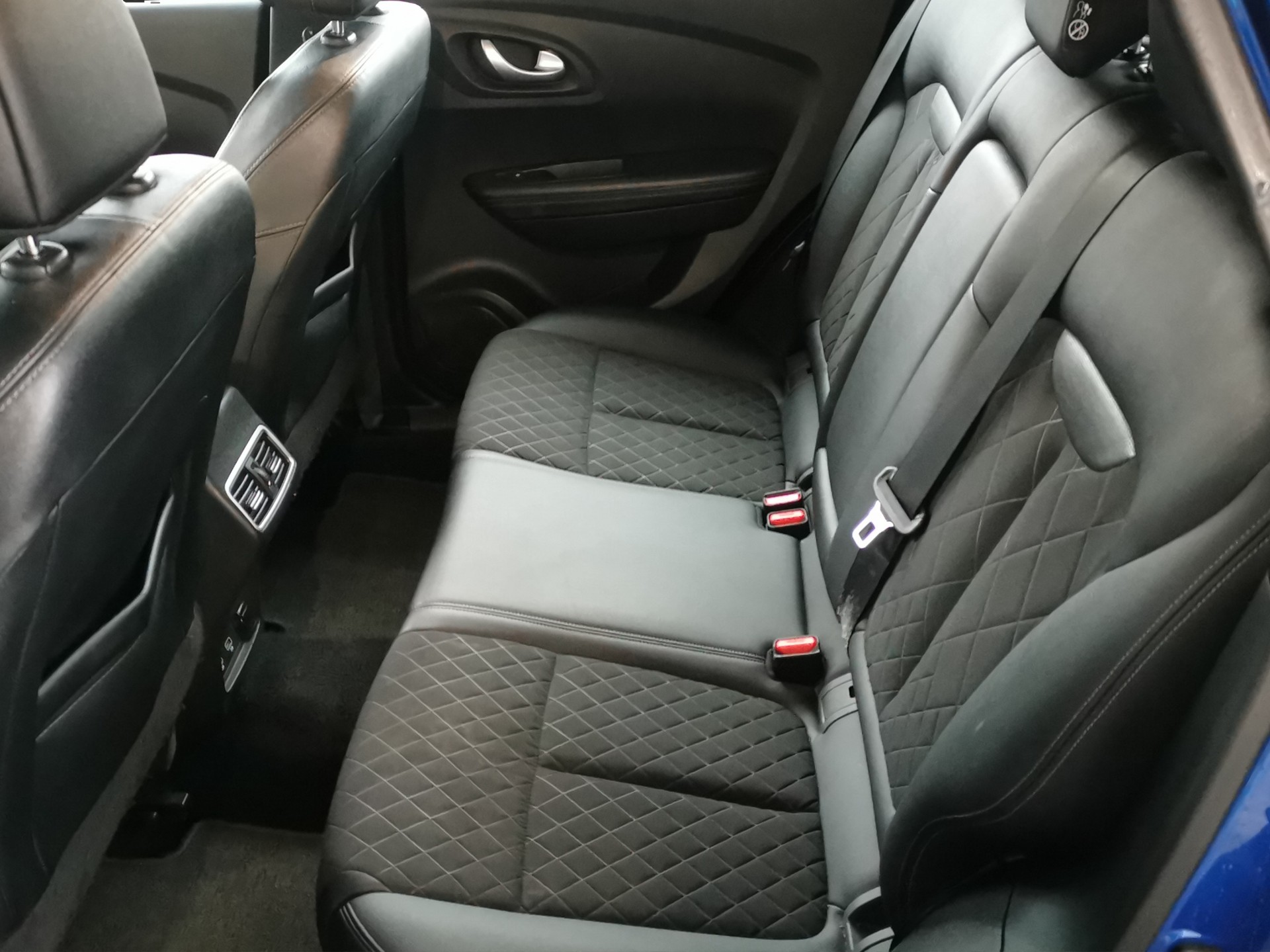 RENAULT Kadjar 1.3 16V Turbo Intens EDC-image-13