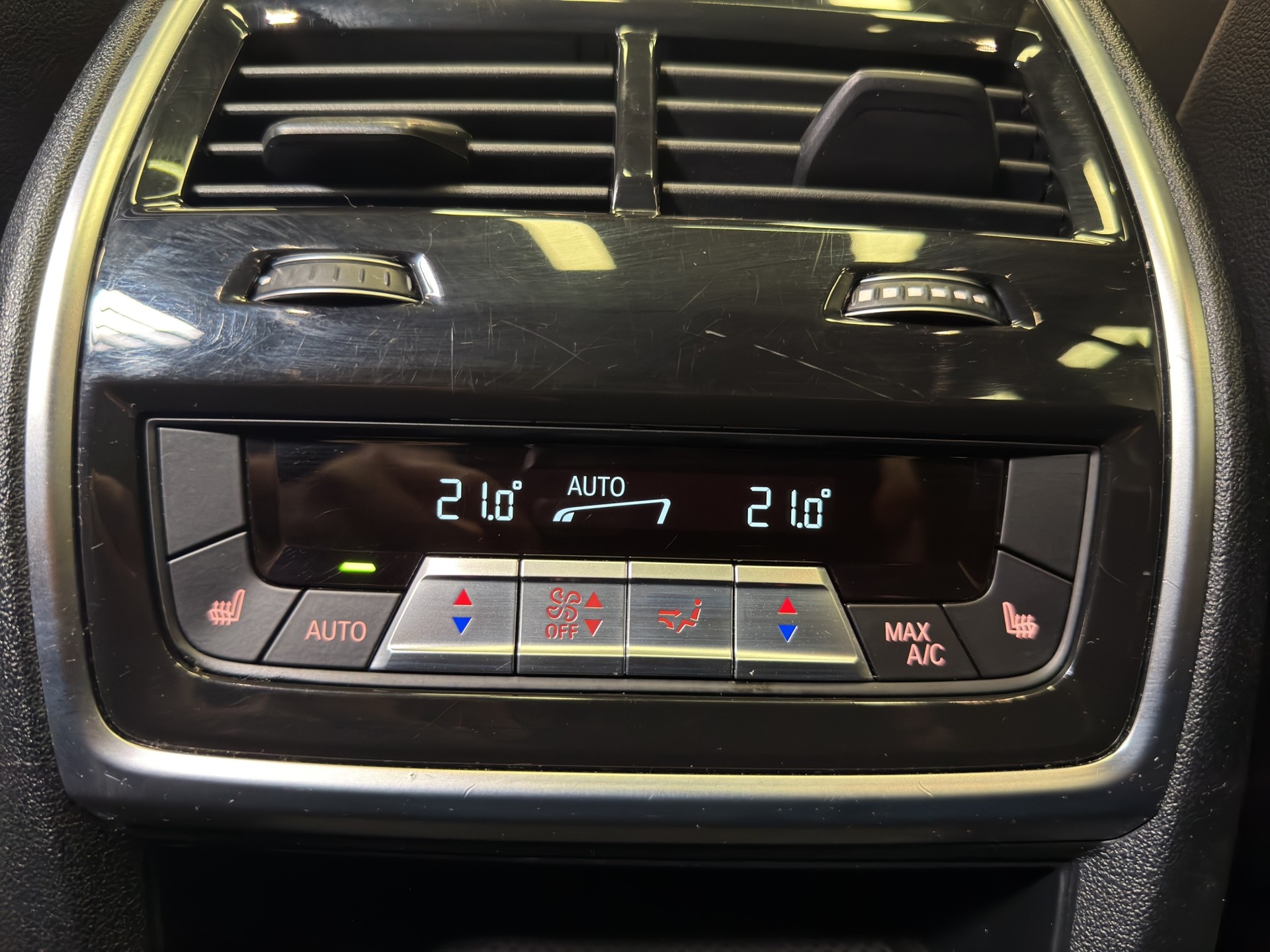 BMW X5 xDrive 48V 40d M Sport Steptronic-image-11