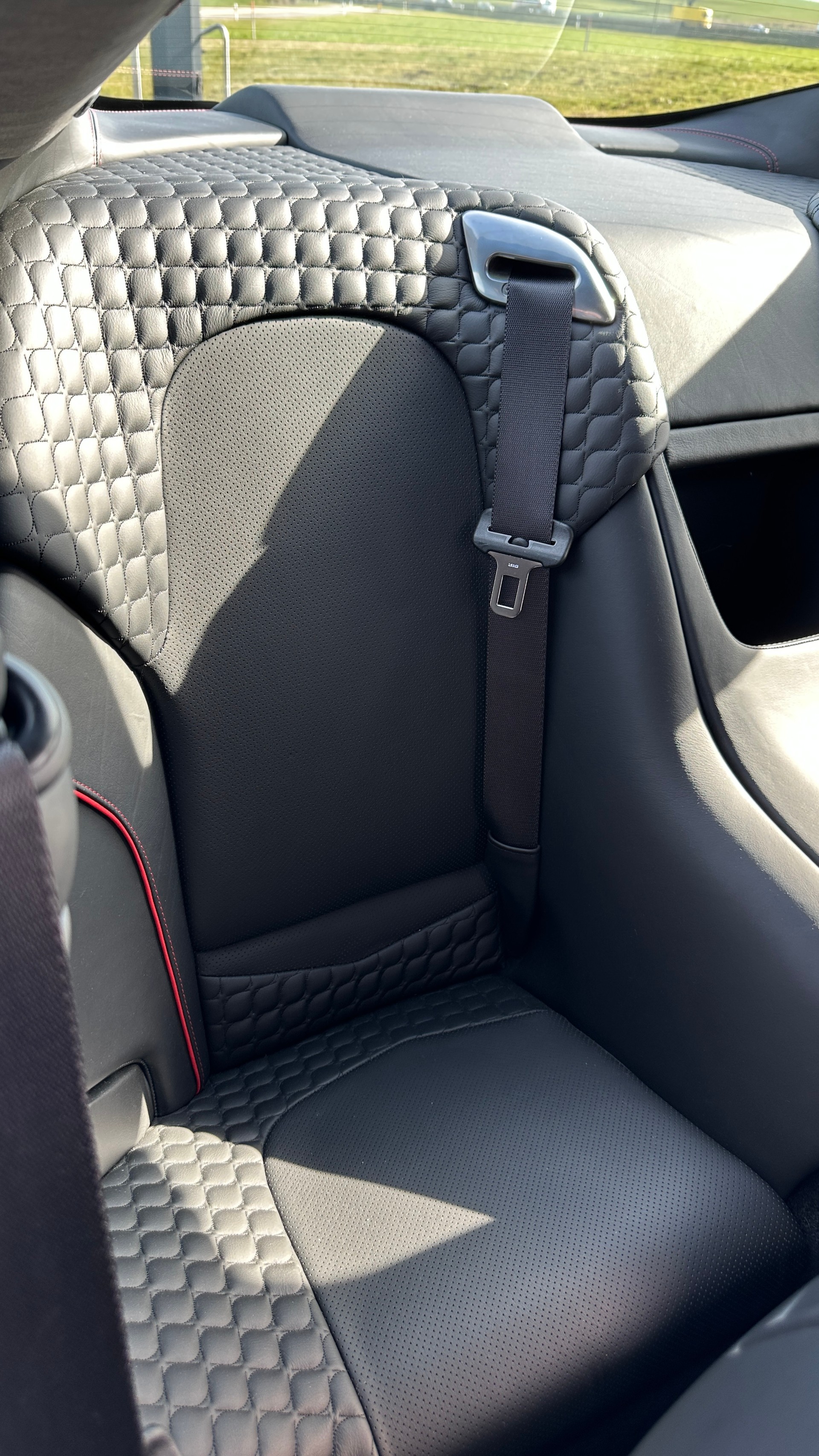 ASTON MARTIN Vanquish V12 5.9-48 Touchtronic 2-image-21