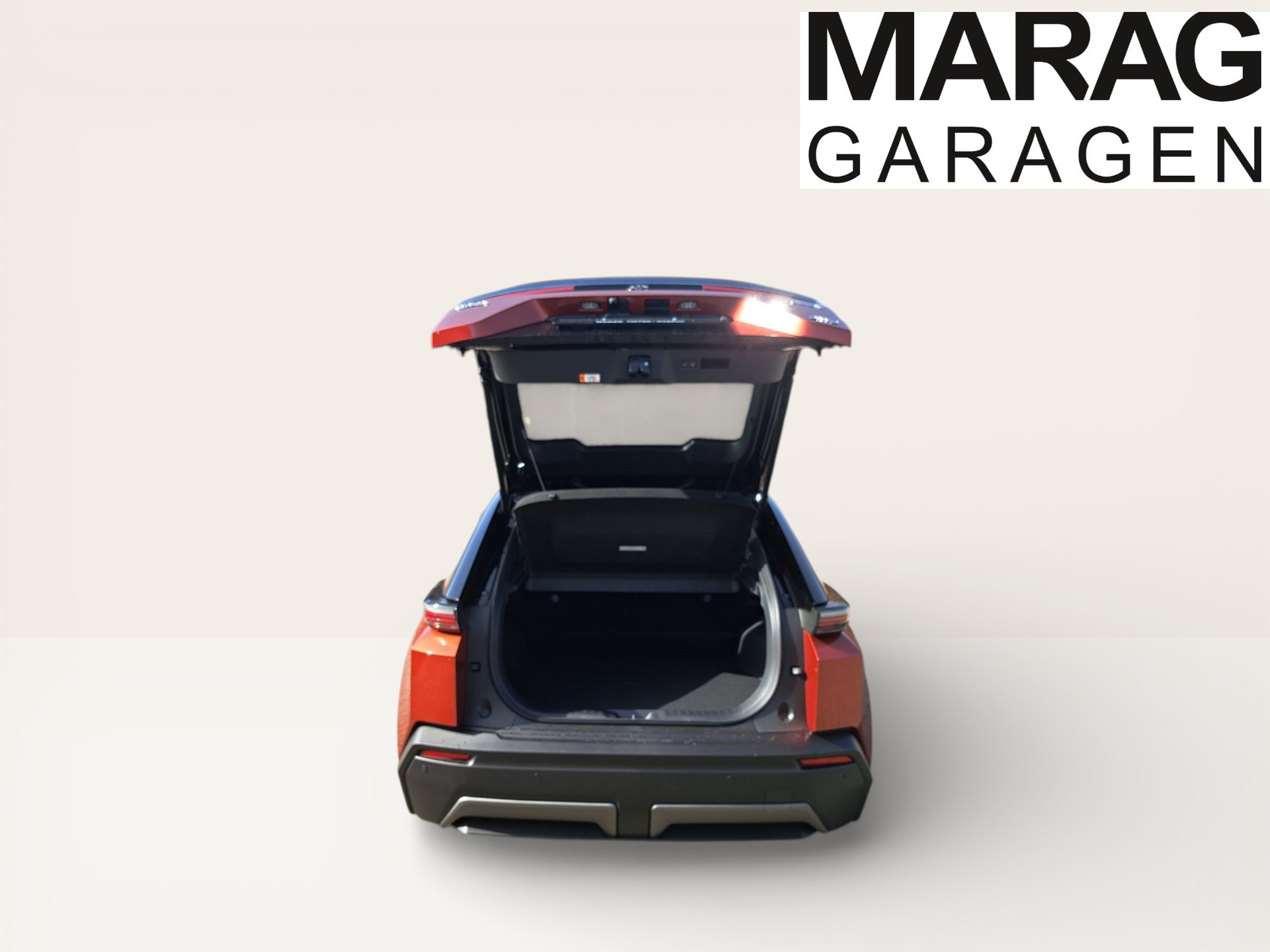 TOYOTA C-HR+ 77 kWh Premium AWD-image-9