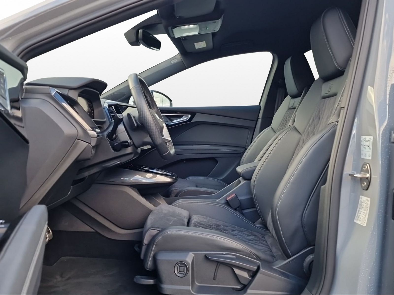 AUDI Q4 Sportback e-tron 40-image-6