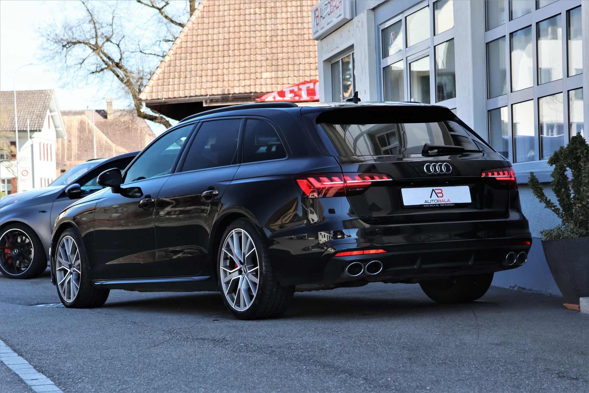 AUDI S4 Avant 3.0 TDI quattro tiptronic (CH) + 1.9T AHK-showroom-element-2