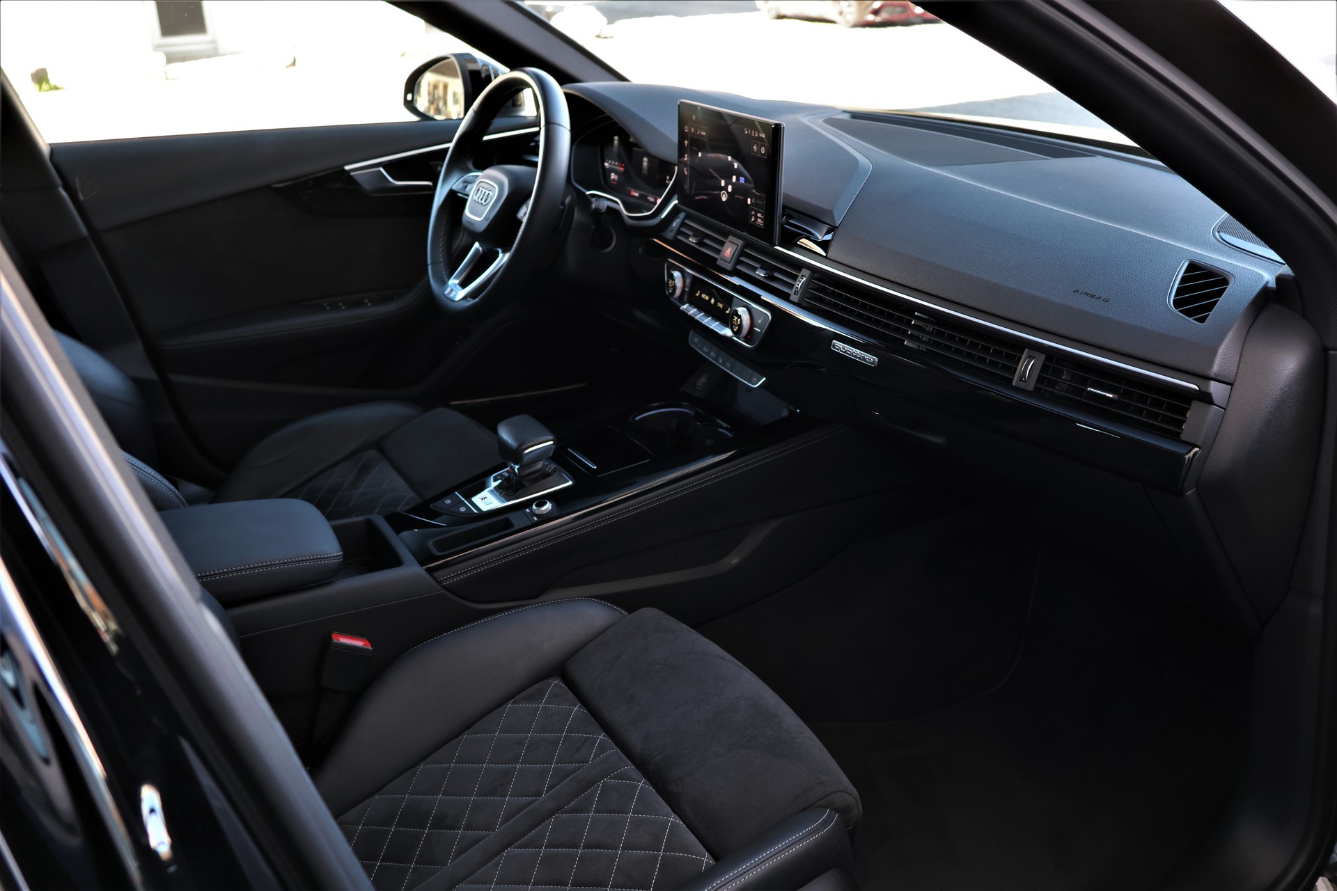 AUDI S4 Avant 3.0 TDI quattro tiptronic (CH) + 1.9T AHK-image-18