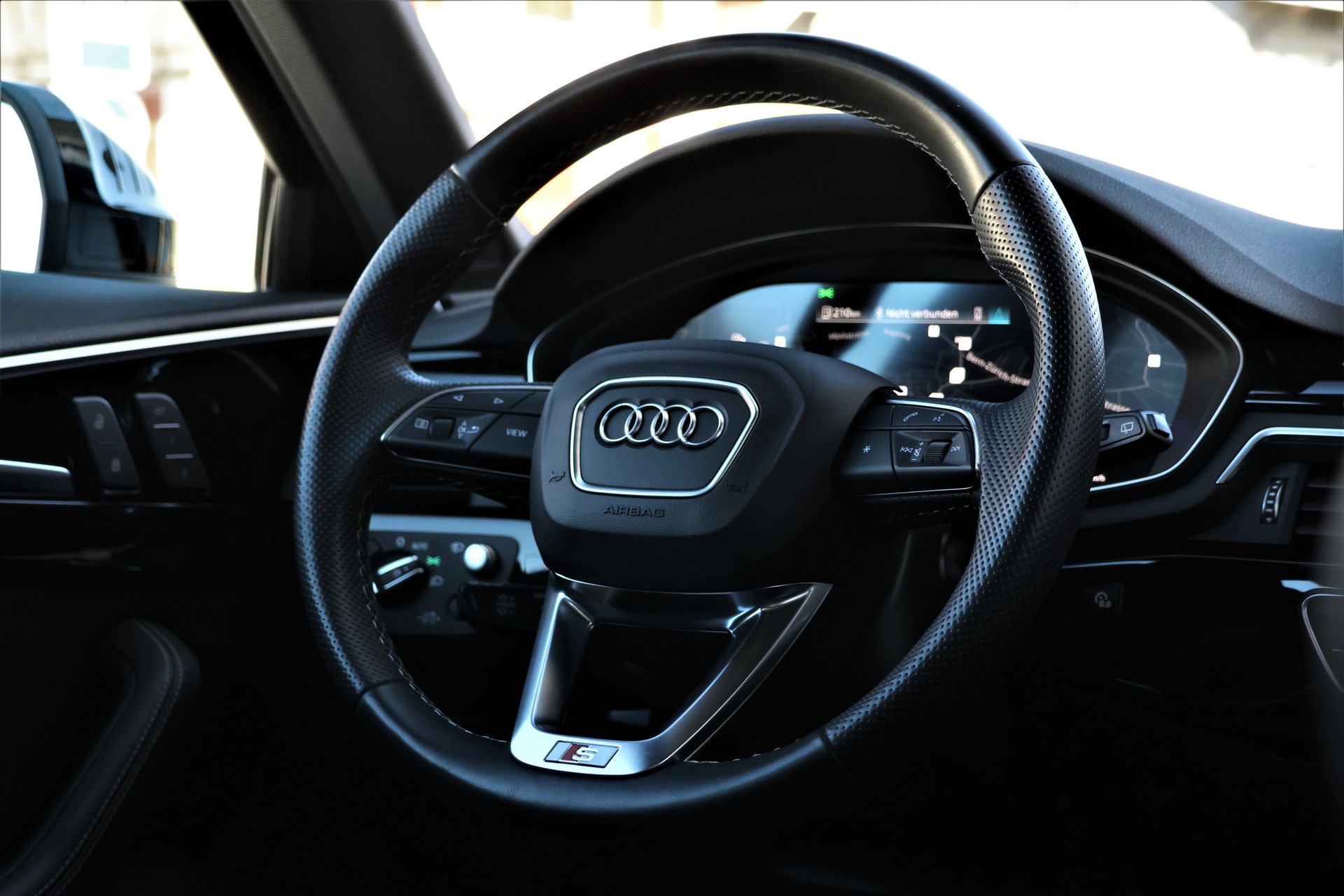 AUDI S4 Avant 3.0 TDI quattro tiptronic (CH) + 1.9T AHK-image-14