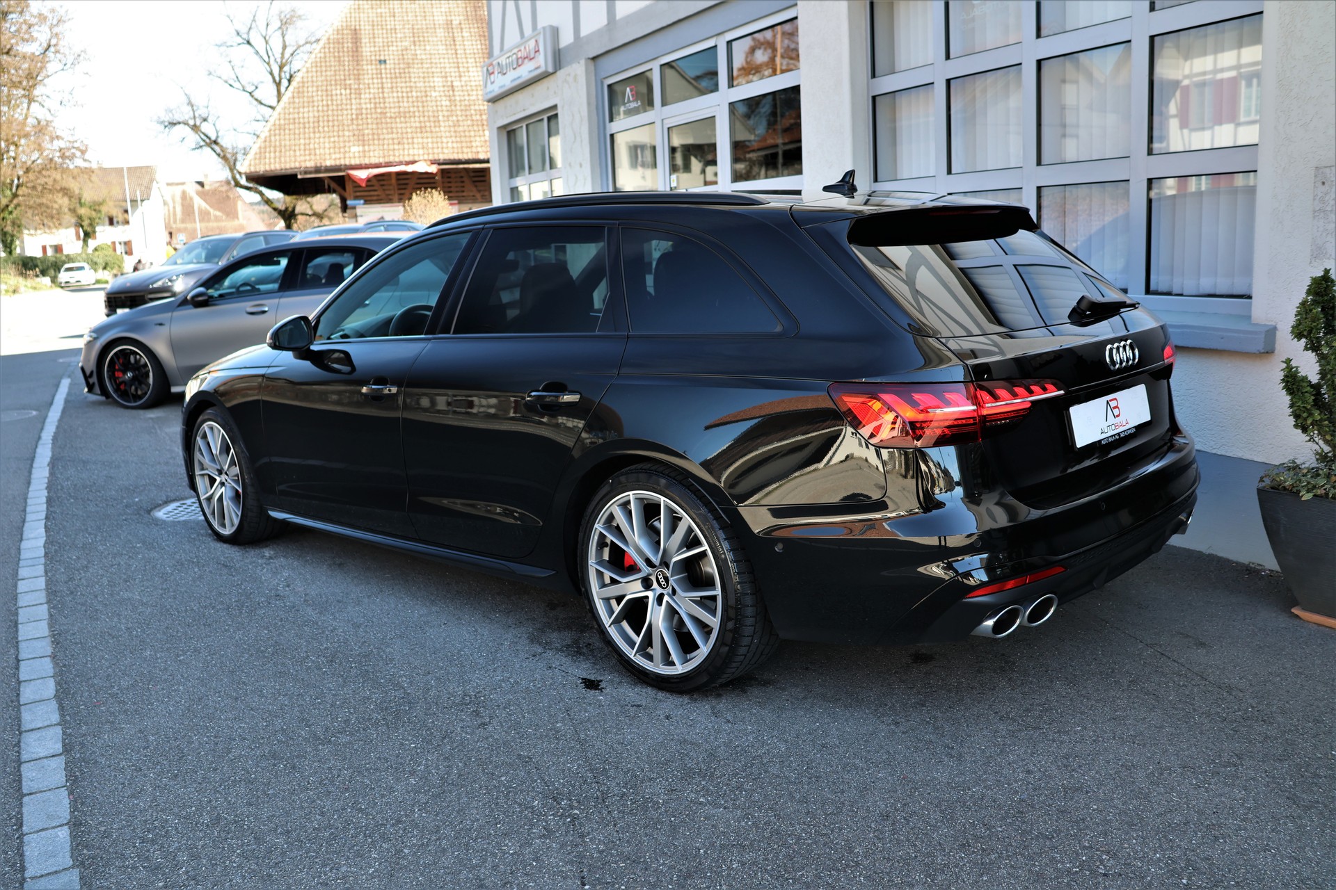 AUDI S4 Avant 3.0 TDI quattro tiptronic (CH) + 1.9T AHK-image-5