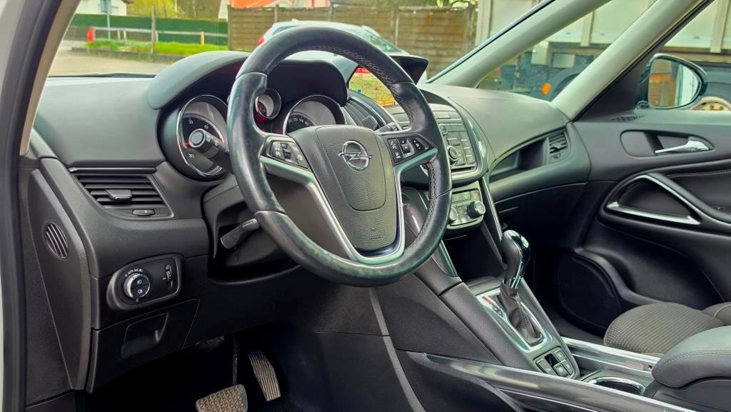 OPEL Zafira Tourer 2.0 CDTi Drive Automatic-image-16
