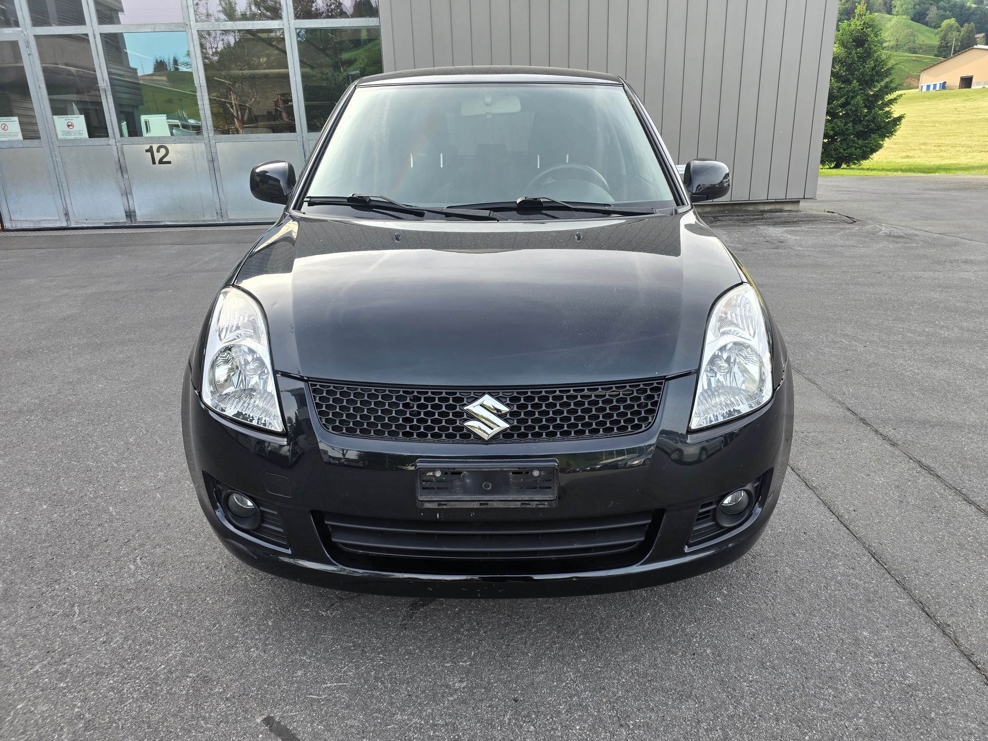 SUZUKI Swift 1.3i 16V GL Top Piz Sulai LE 4x4