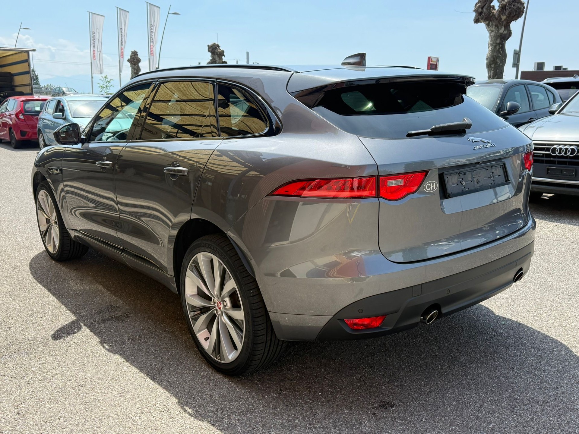 JAGUAR F-Pace 25d RSport Line AWD Automatique-image-7