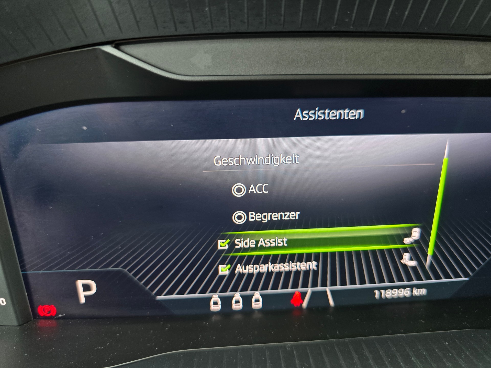 SKODA Superb Combi 2.0 TDi Style DSG*TOP-ZUSTAND*Frsch ab MFK"Frisch ab Service*TOP Ausstattung*-image-13