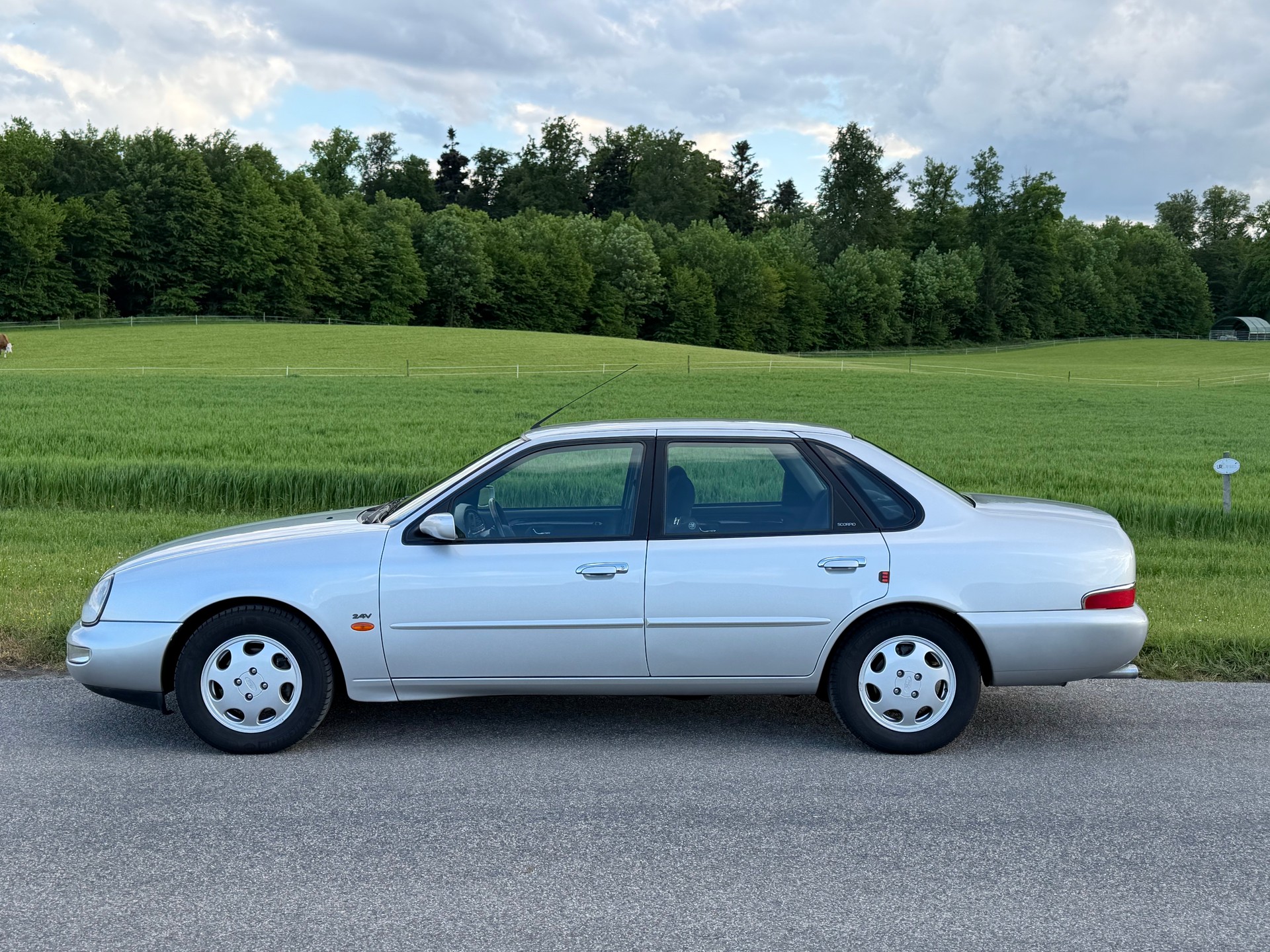 FORD Scorpio 2.9i 24V Luxury A-image-1