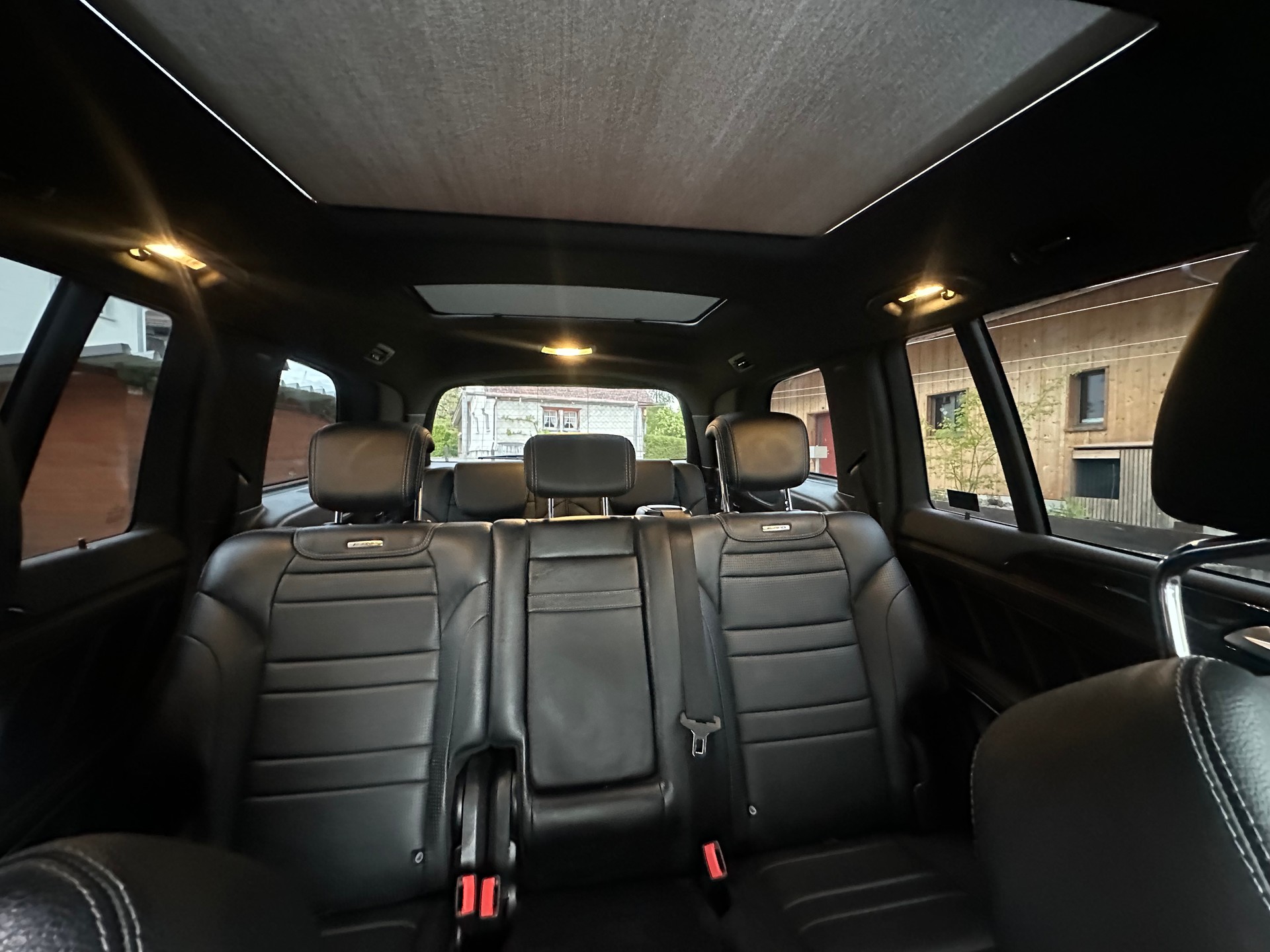 MERCEDES-BENZ GL 63 V8 AMG-image-14