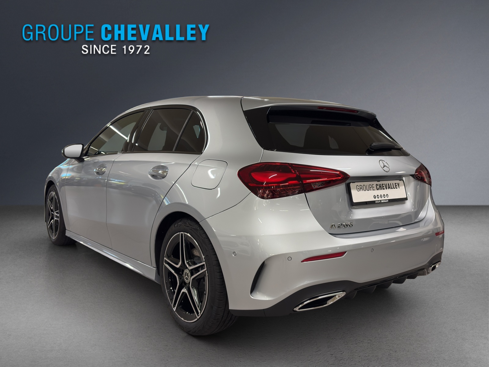 MERCEDES-BENZ A 200 Berline Compacte Night Star-showroom-element-2