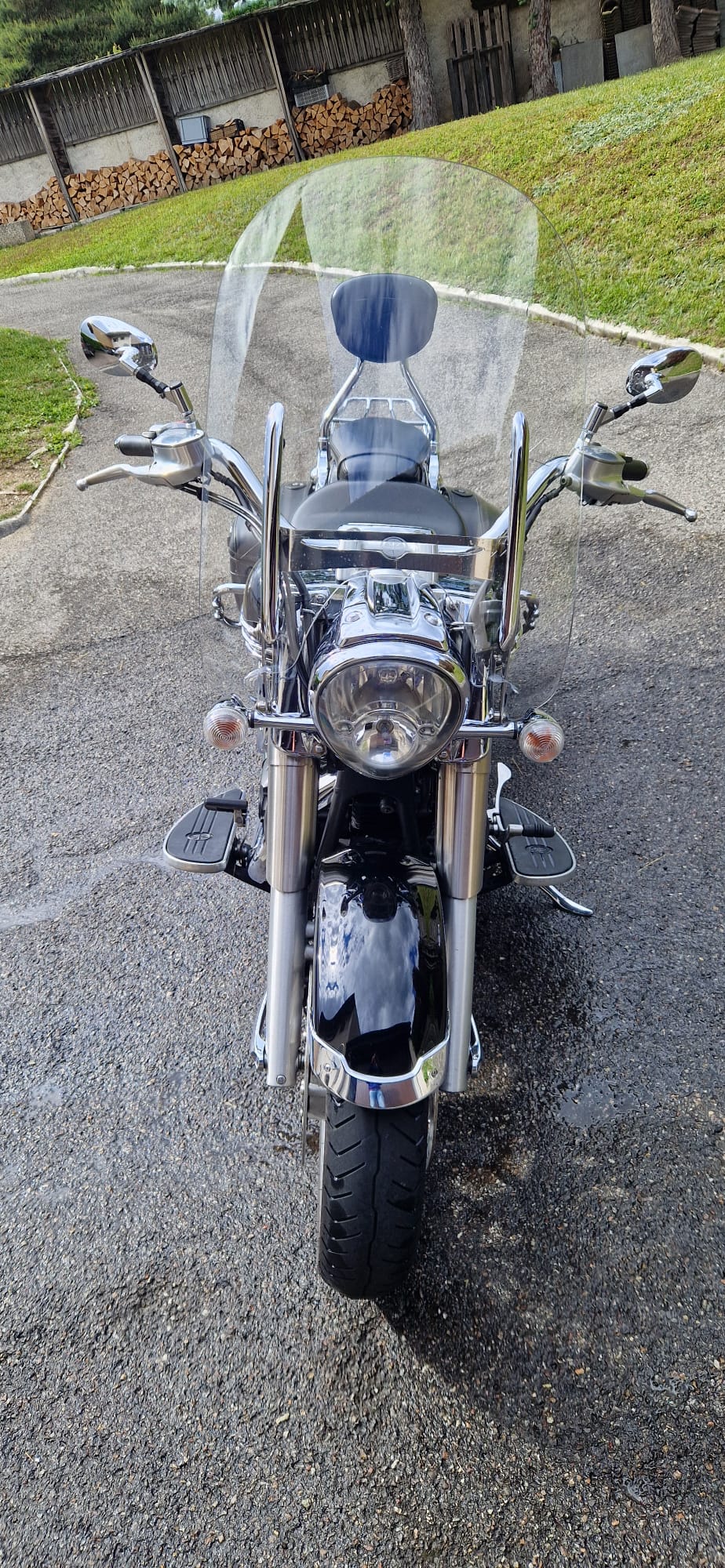 YAMAHA XV 1900 Midnight Star-image-2