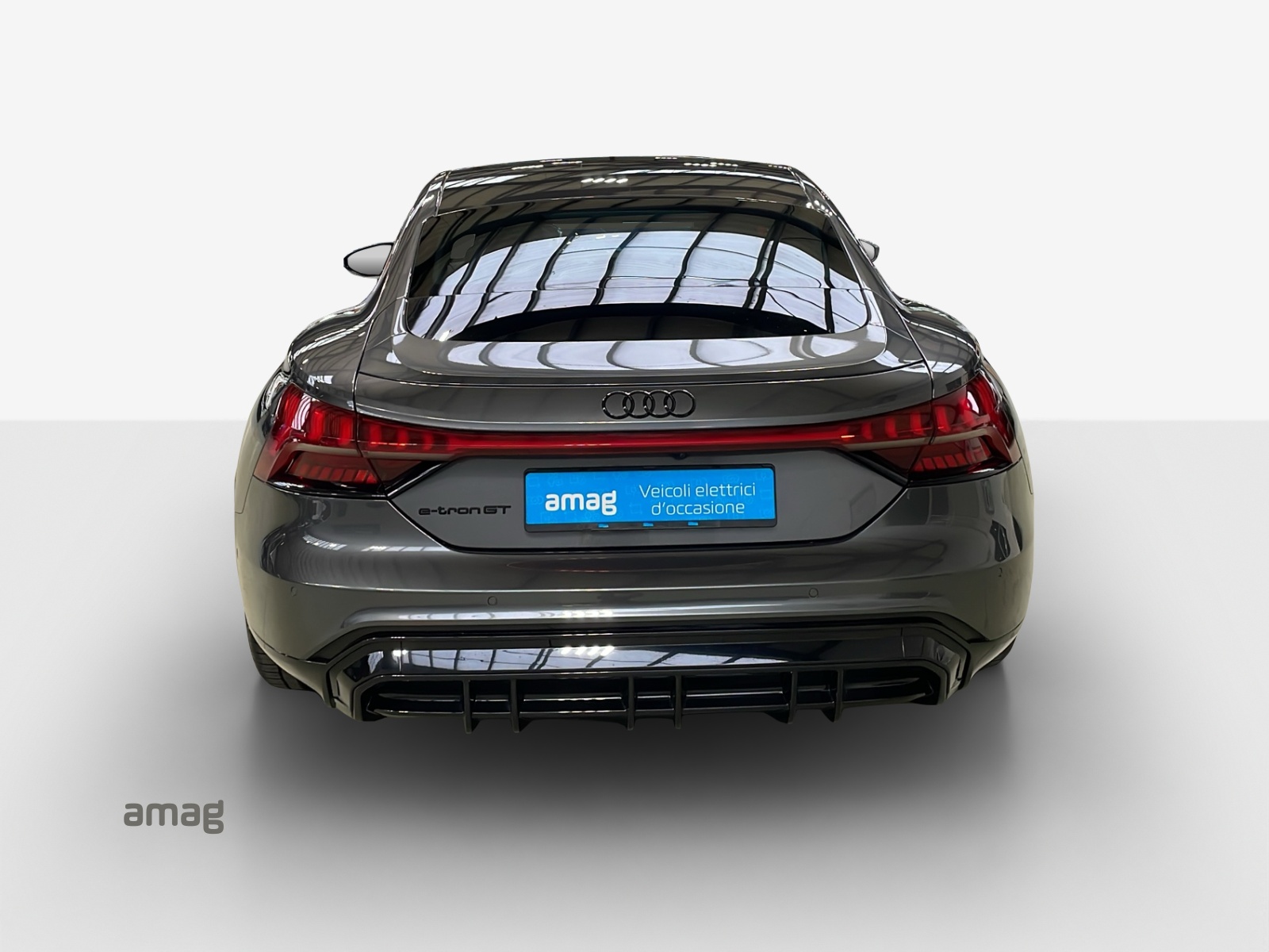 AUDI e-tron GT quattro-image-4