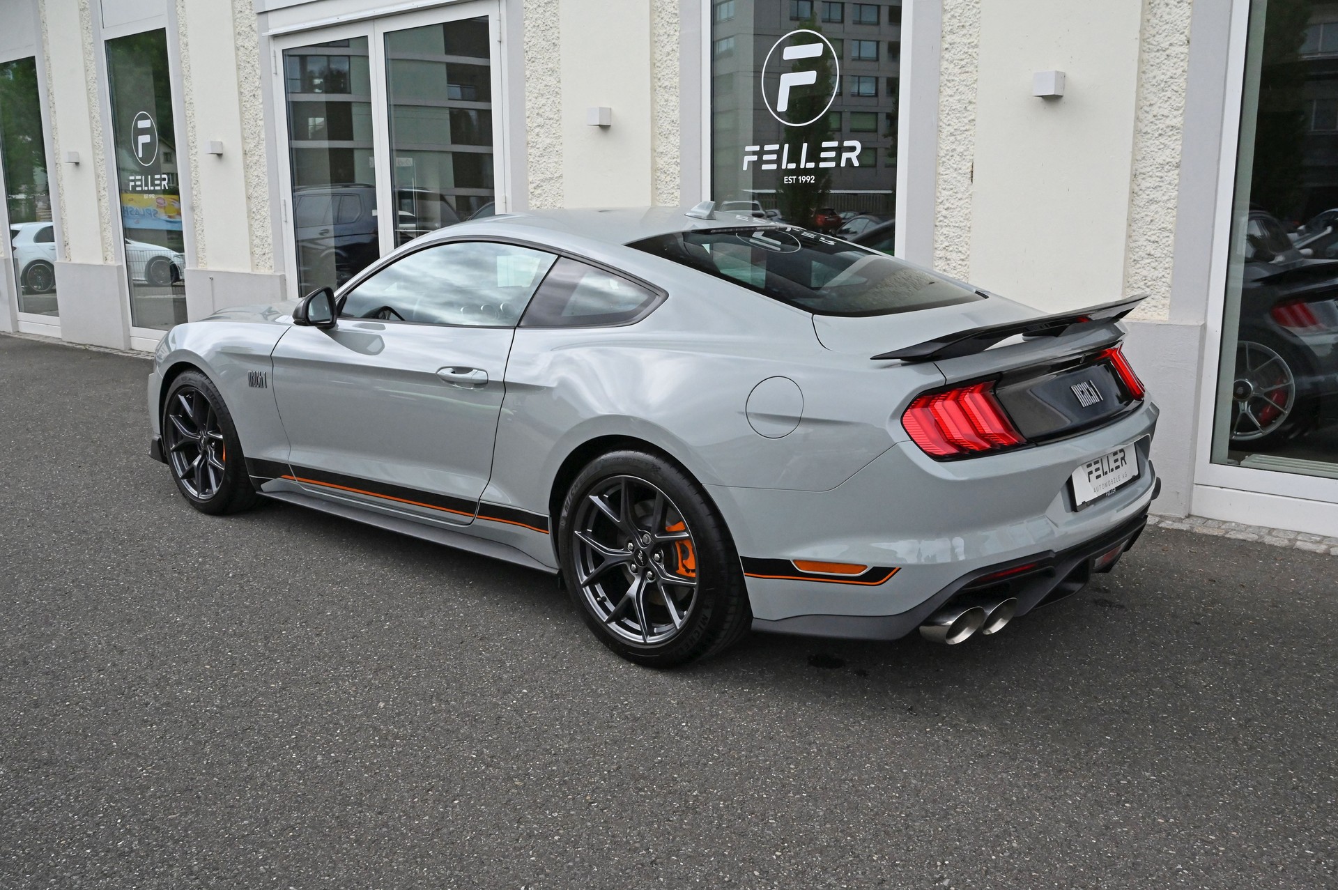 FORD Mustang Fastback 5.0 V8 Mach 1-image-8