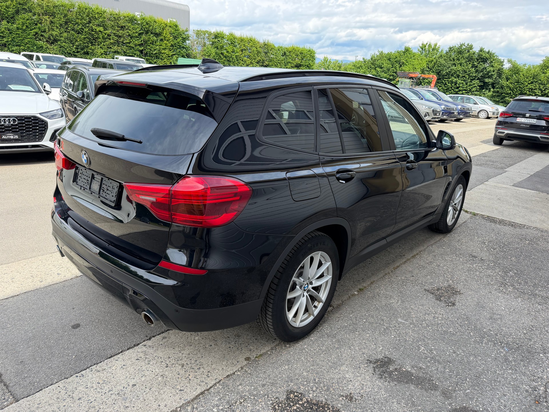 BMW X3 xDrive 30i Individual Luxury Line Steptronic-image-2