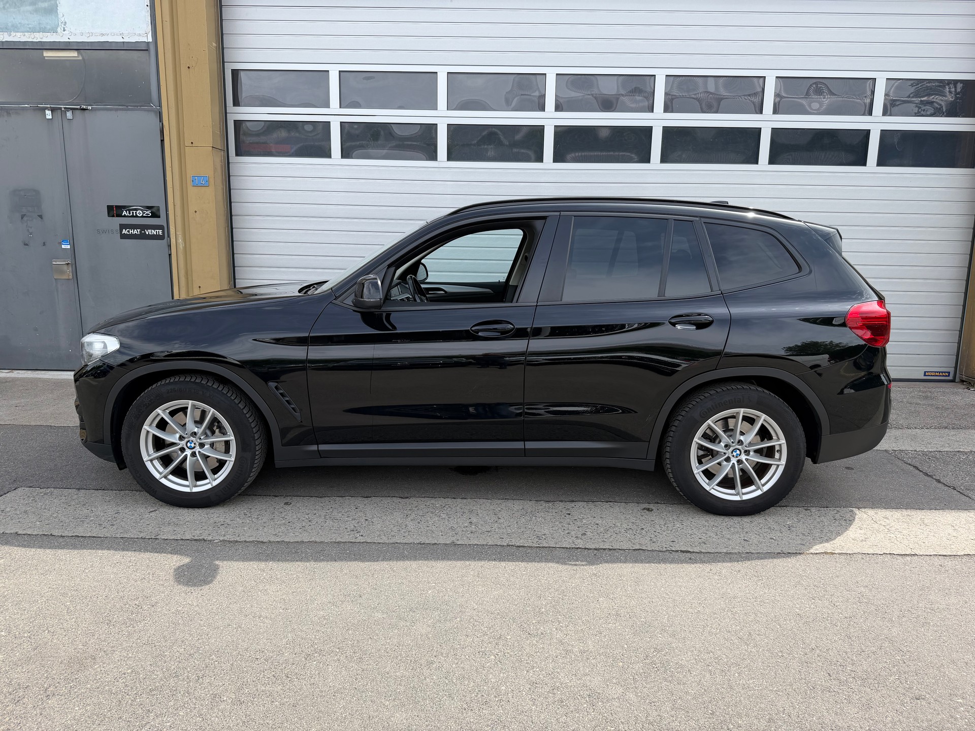 BMW X3 xDrive 30i Individual Luxury Line Steptronic-image-7