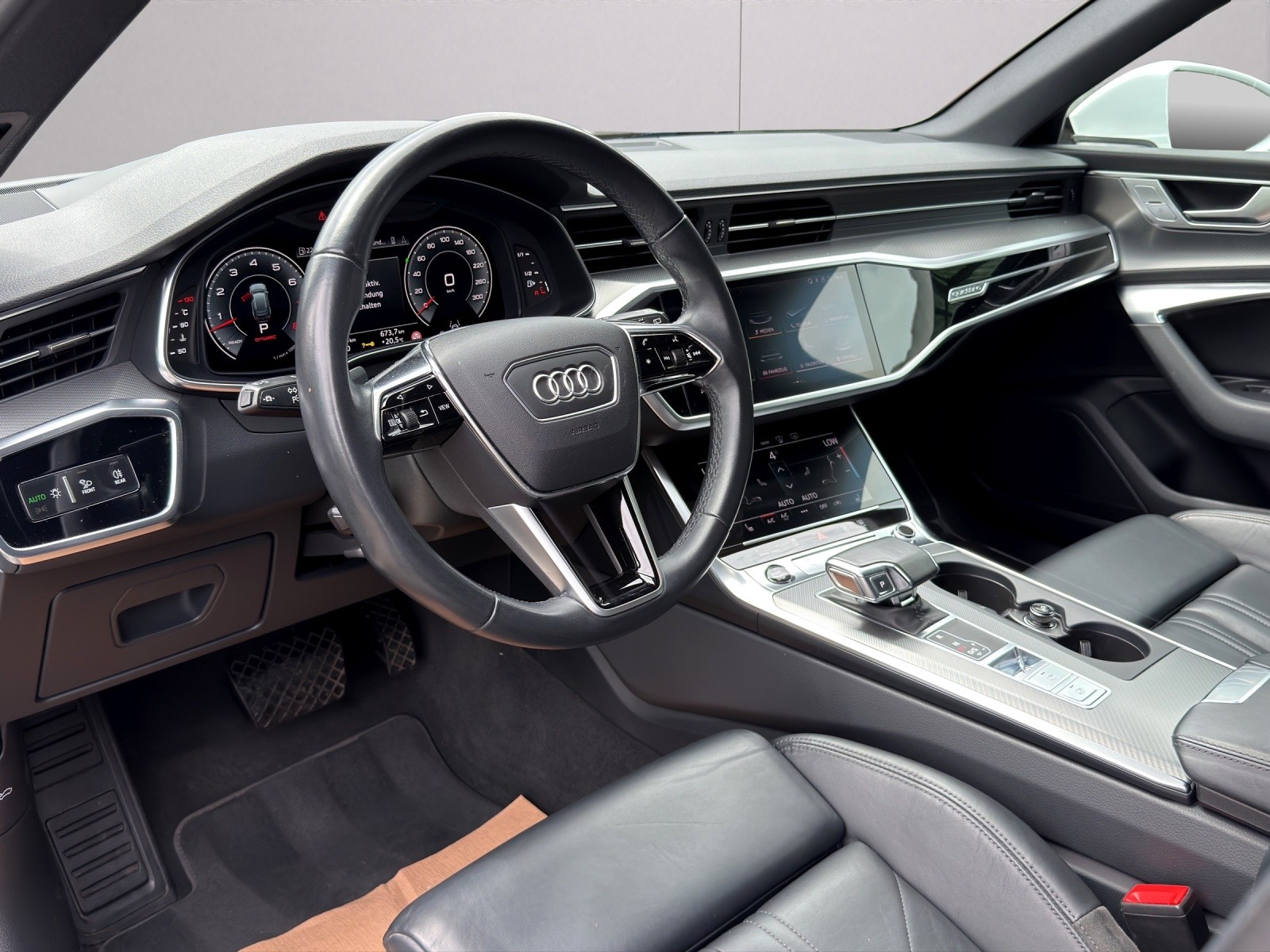 AUDI A6 Avant 55 TFSI Sport quattro S-tronic-image-8