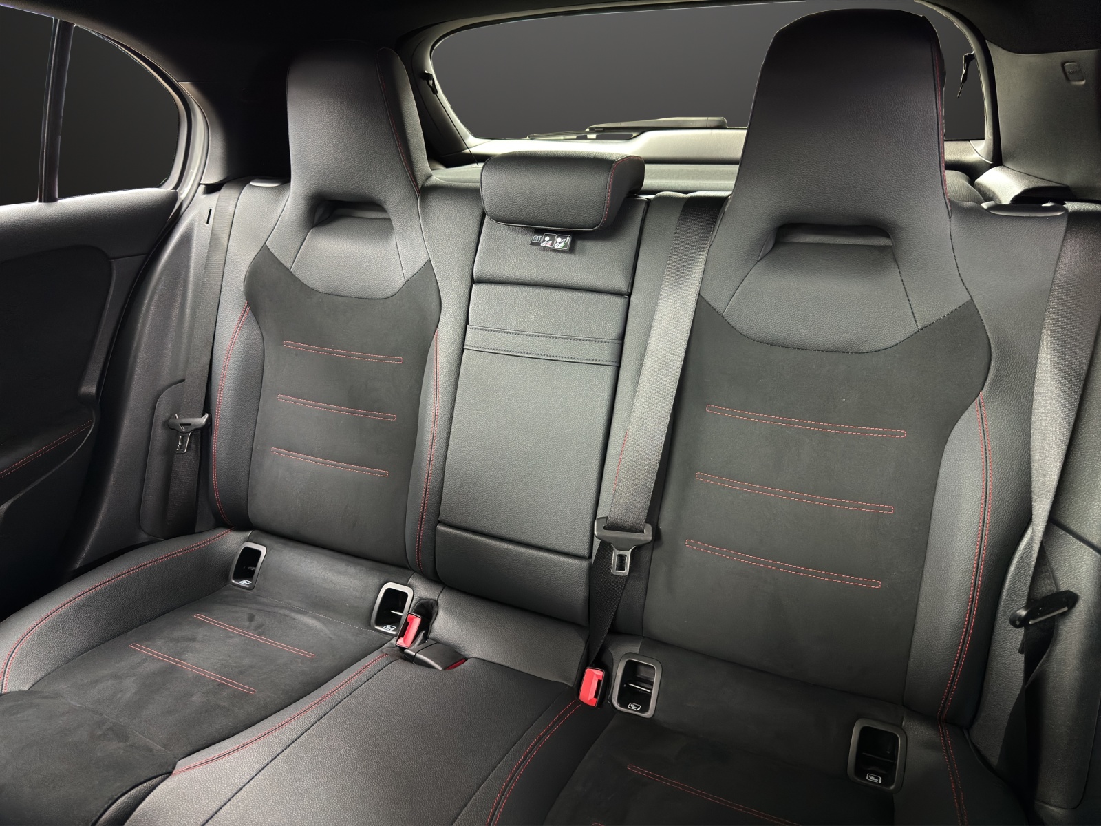 MERCEDES-BENZ A 250 e 8G-DCT-image-14