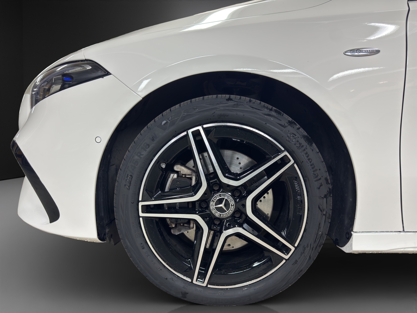 MERCEDES-BENZ A 250 e 8G-DCT-image-7