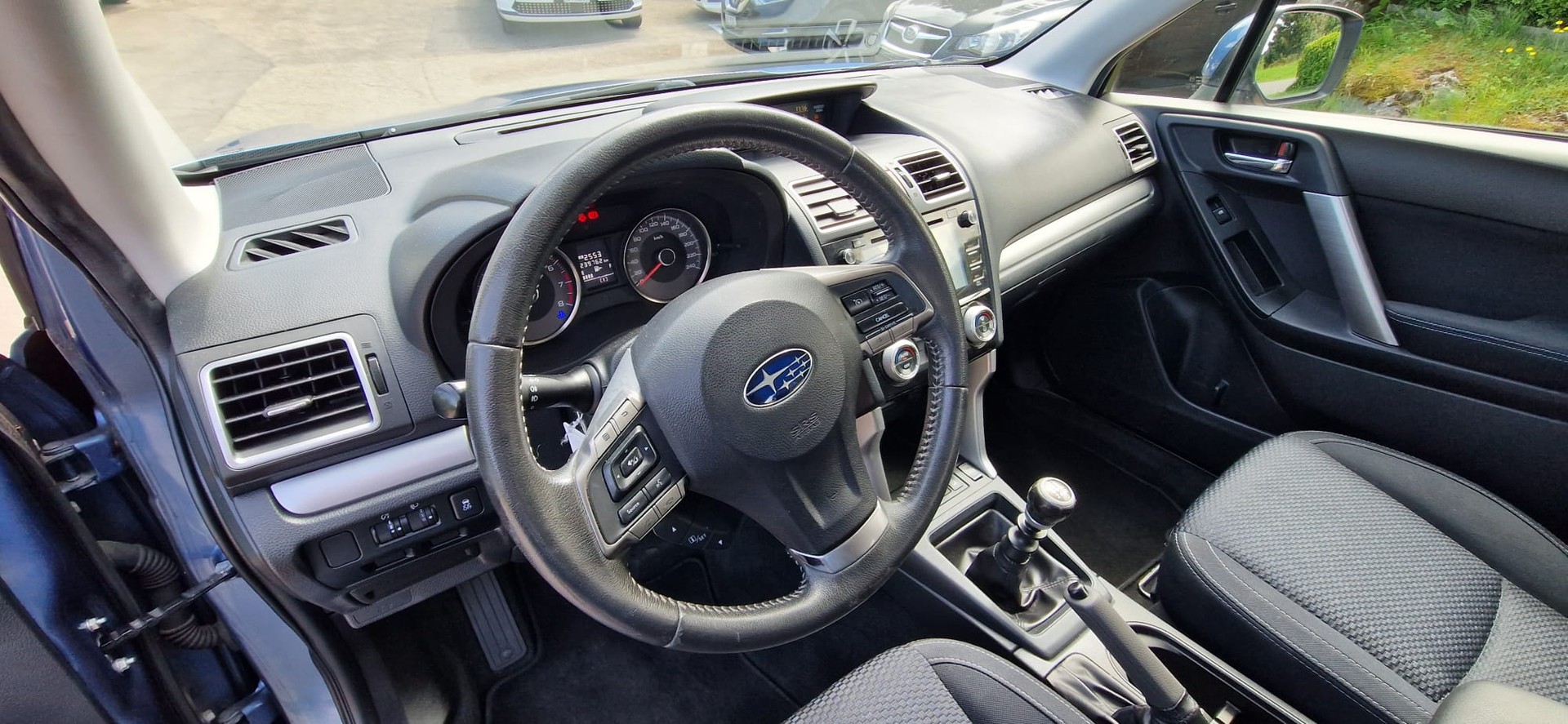 SUBARU Forester 2.0i Swiss-image-6