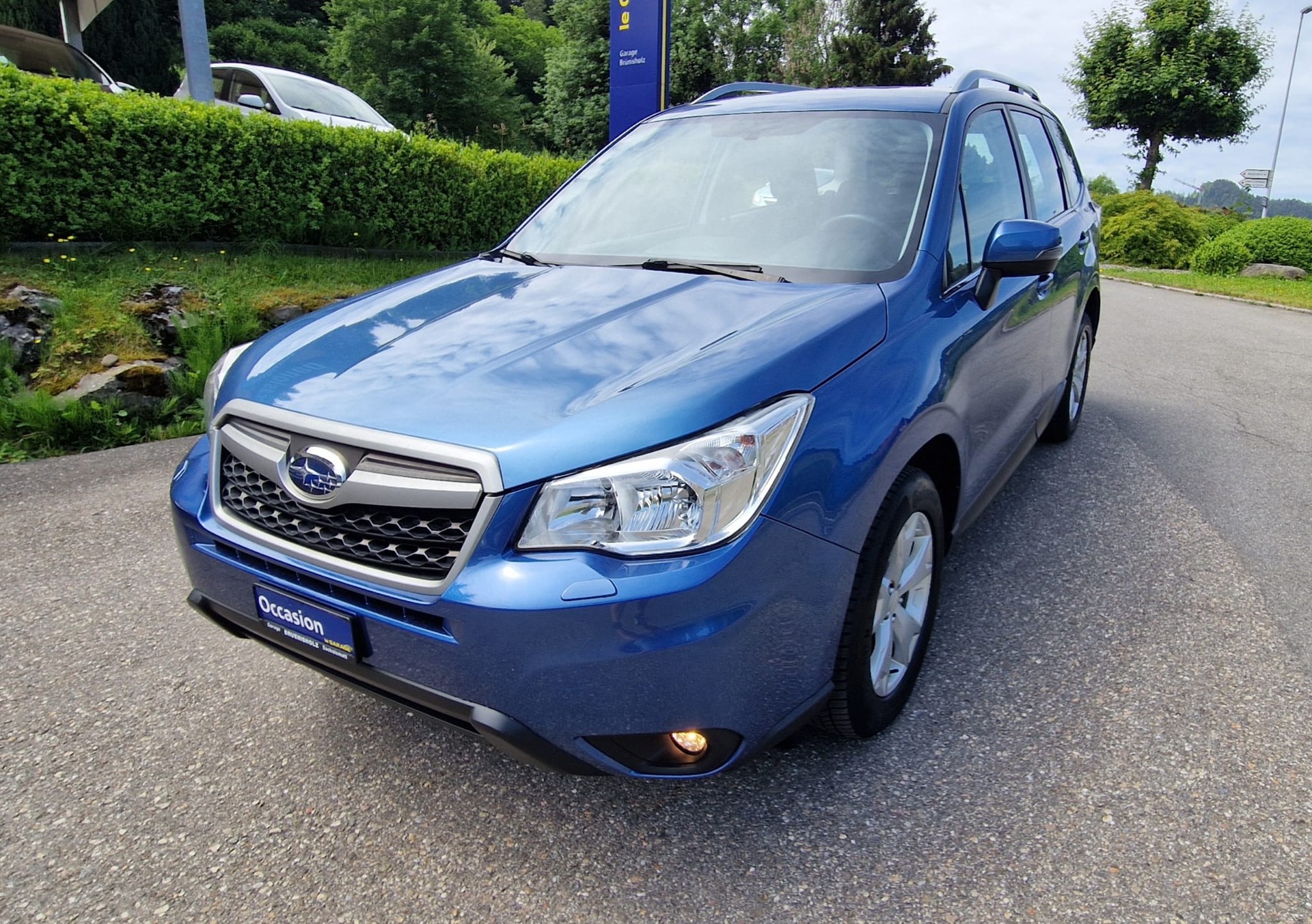 SUBARU Forester 2.0i Swiss