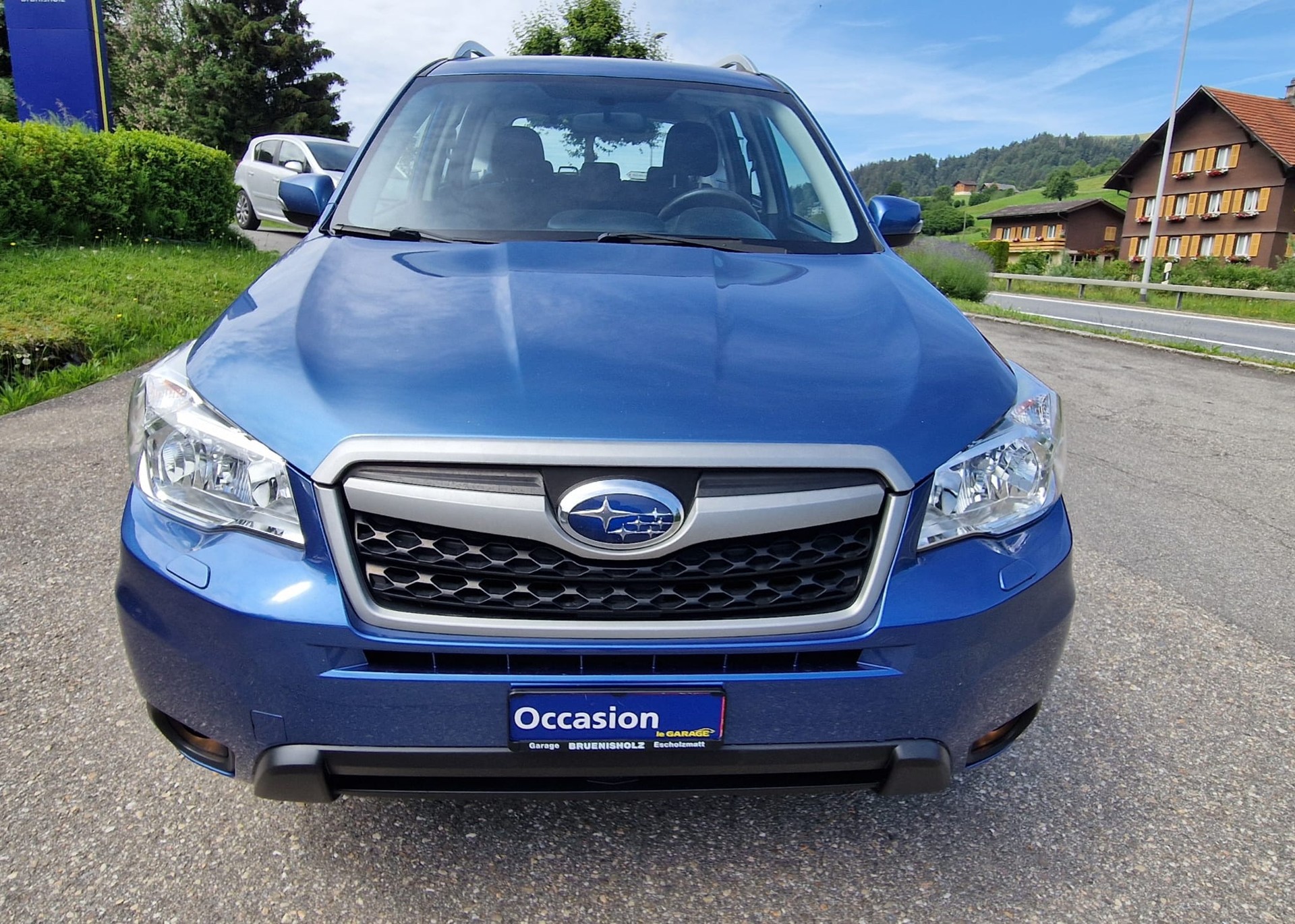 SUBARU Forester 2.0i Swiss-showroom-element-1