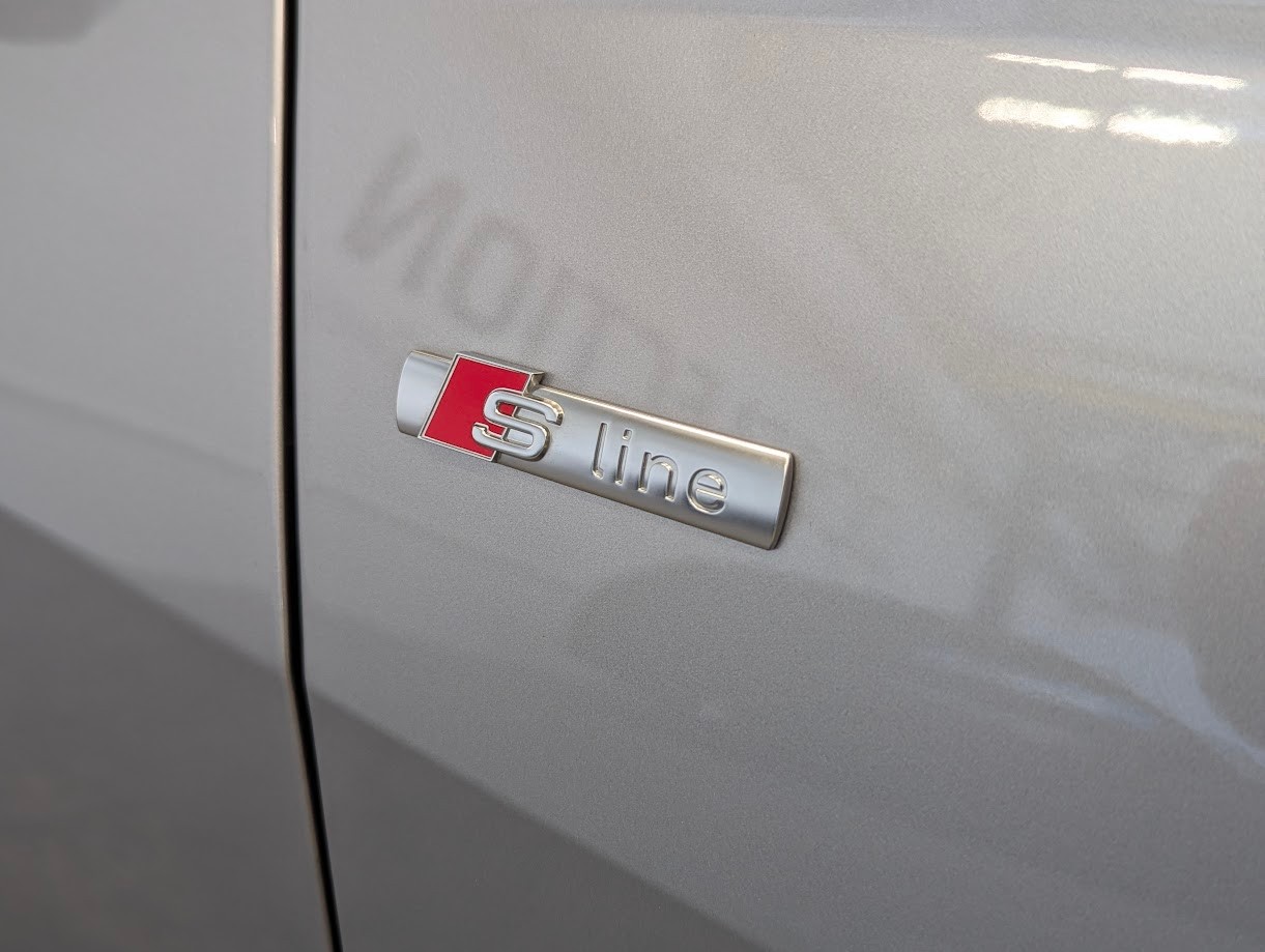 AUDI A6 Avant 3.0 V6 50 TDI S Line quattro T-Tronic*5J GAR ALL-BLACK SPORTSITZE MATRIX 360CAM AHK 2'000KG-showroom-element-2