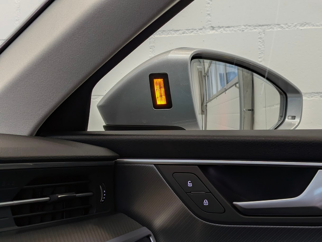 AUDI A6 Avant 3.0 V6 50 TDI S Line quattro T-Tronic*5J GAR ALL-BLACK SPORTSITZE MATRIX 360CAM AHK 2'000KG-image-21