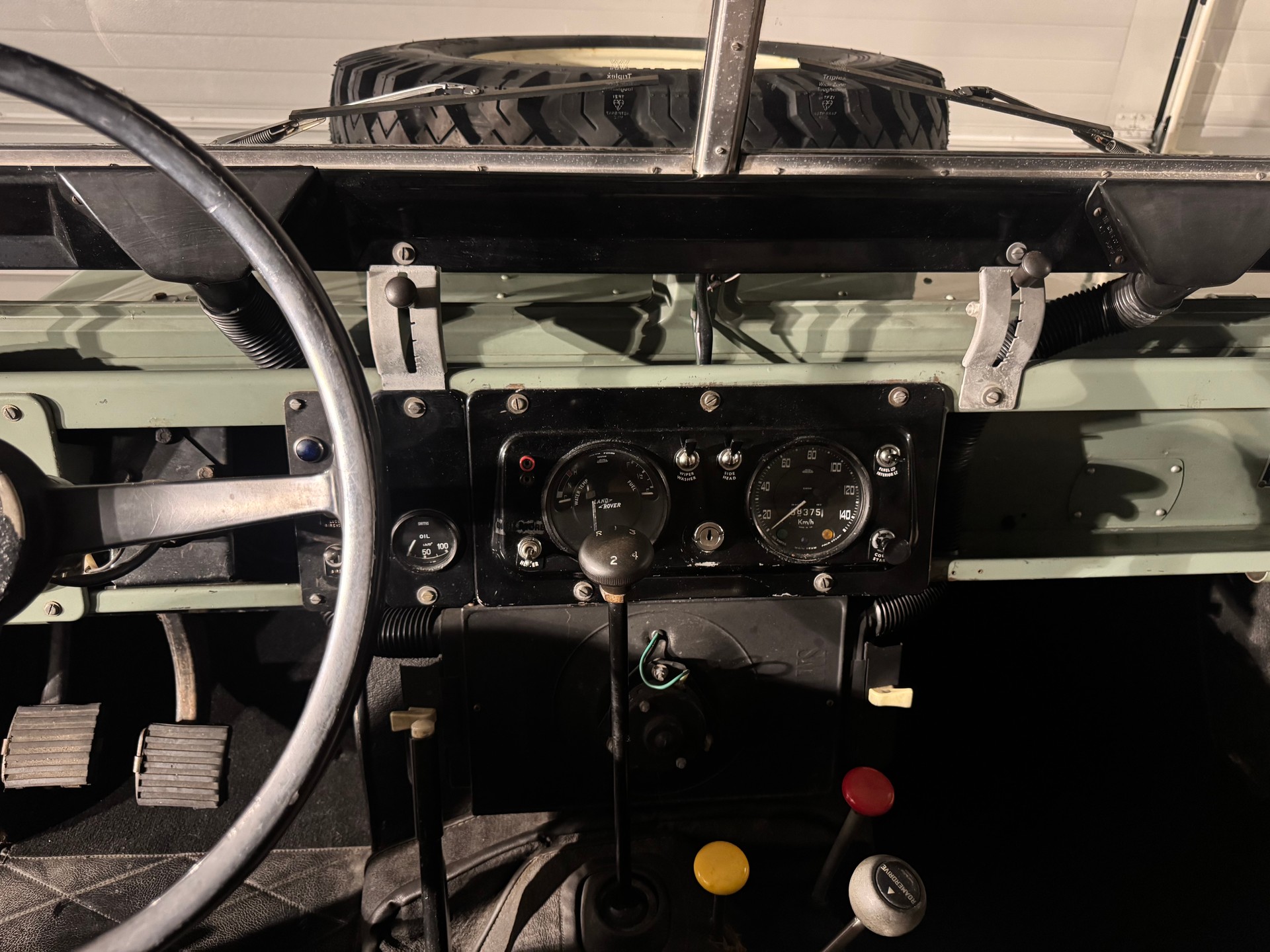 LAND ROVER 109 Serie IIA 2.6-image-15