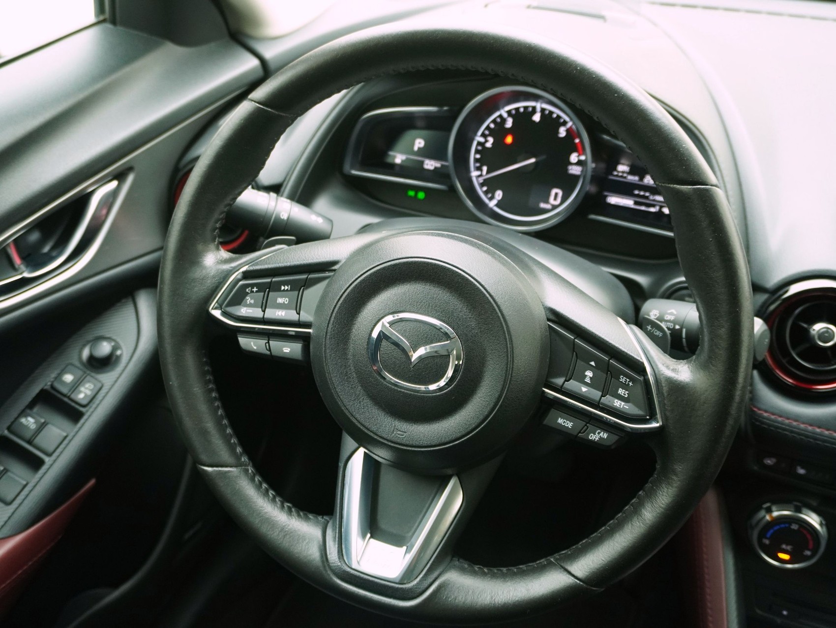 MAZDA CX-3 1.5 D Revolution AWD-image-10