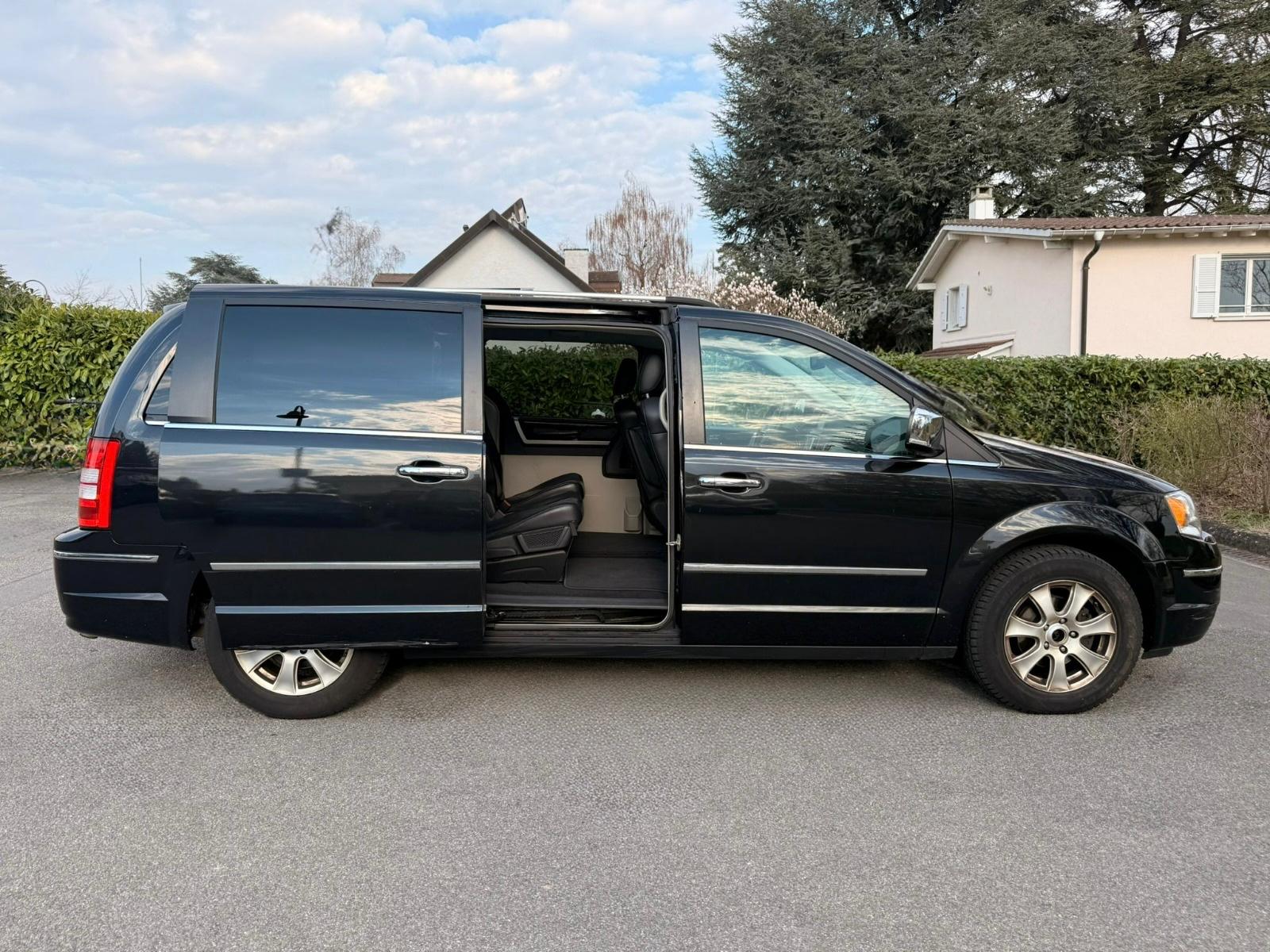 CHRYSLER Grand Voyager 3.8 Limited Automatic-image-8